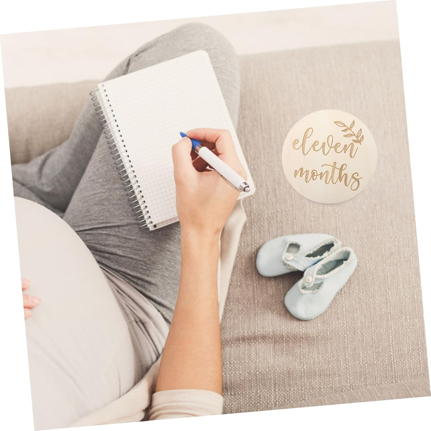 UPKOCH Monthly Photo Prop Wooden Milestone Cards Birth Cards Growth Commemorative image number 4