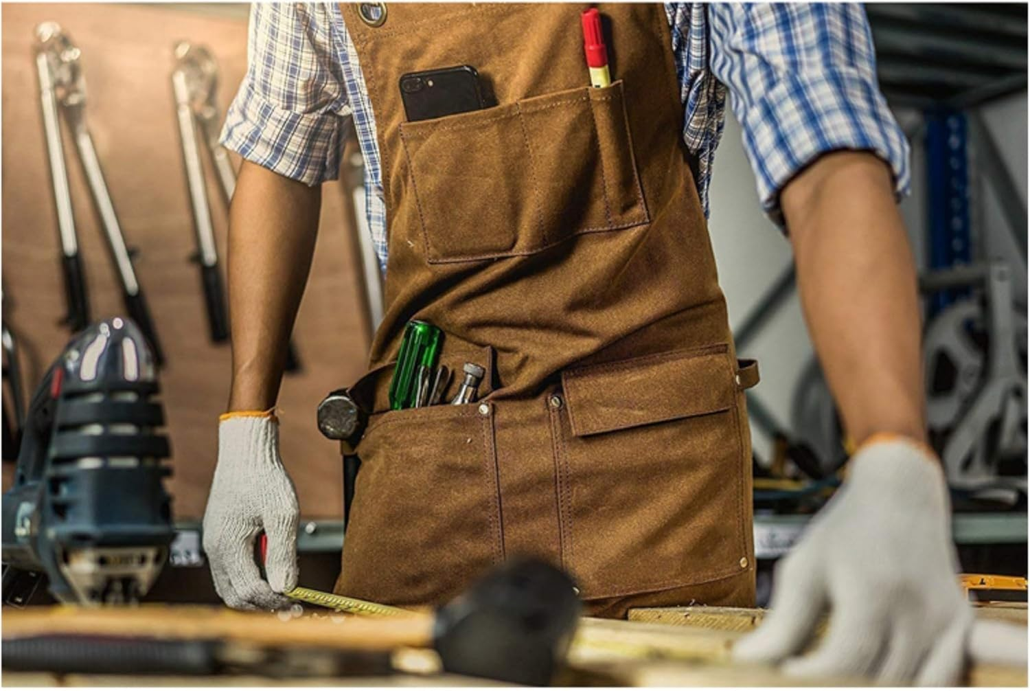 JOVALA Chef Apron Waterproof Cooking Gardening Apron with Adjustable Straps & 4 Pockets for Men Women Canvas Shop Apron Carpenters Barista Woodworking Heavy Duty Work - Black image number 4