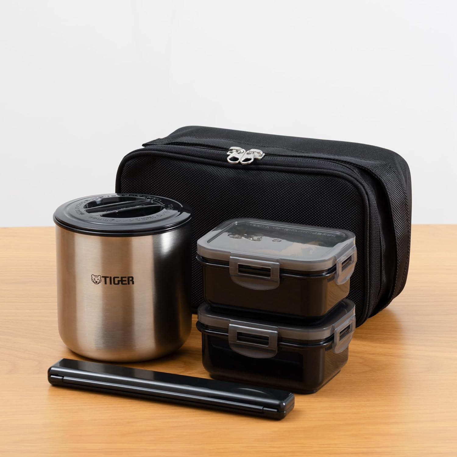 Tiger Thermos LWY-E461-K Tiger Thermos Thermal Lunch Box, Stainless Steel, Lunch Jar, Rice Bowl, Approx. 2.3 Cups, Includes Pouch, Black image number 6
