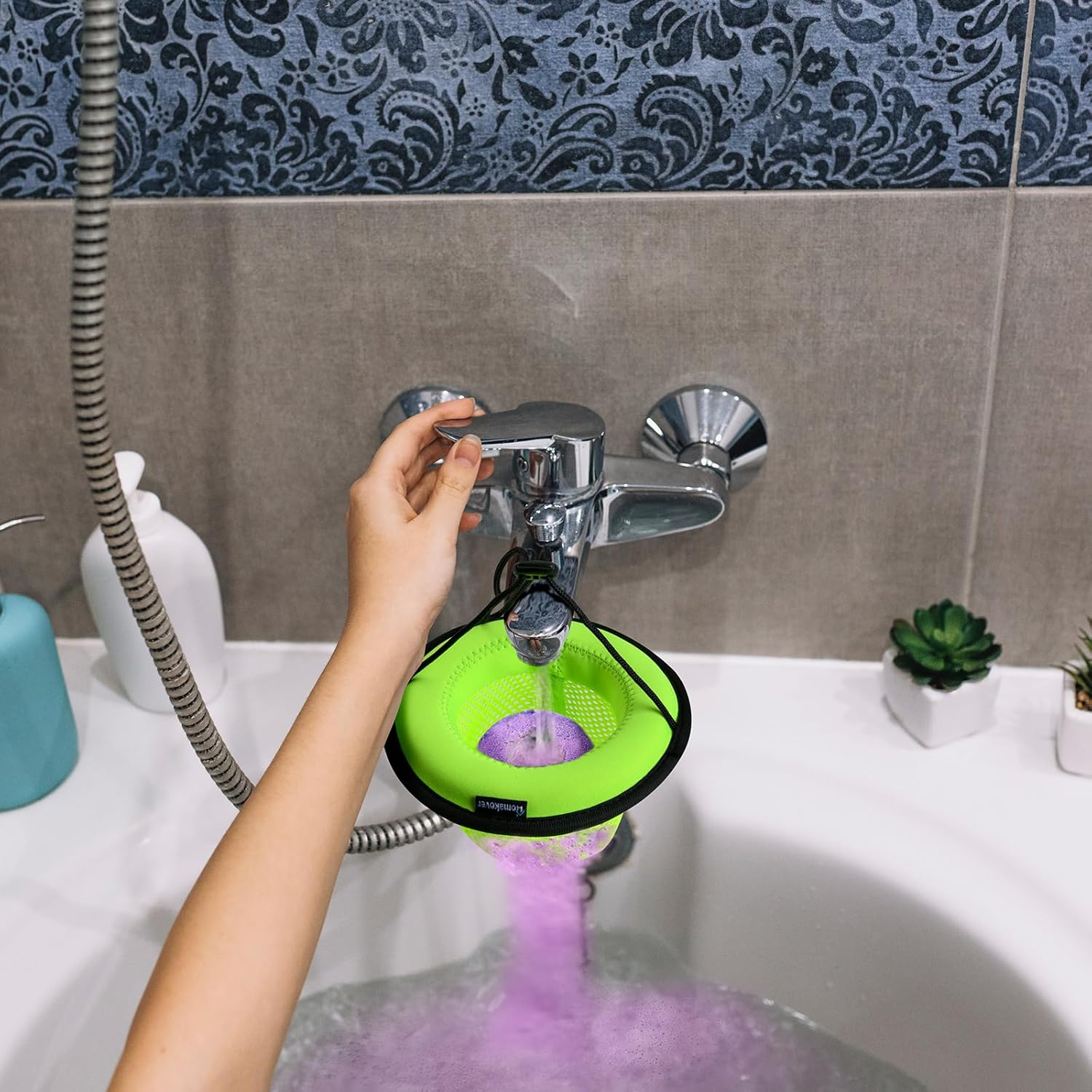 Neoprene Floating Bath Bomb Basket, Funny Bubble Bath Bomb Holder with Adjustable Strip Bath Bomb Container for Holding Bath Bombs, Fit for Girls and Women image number 3