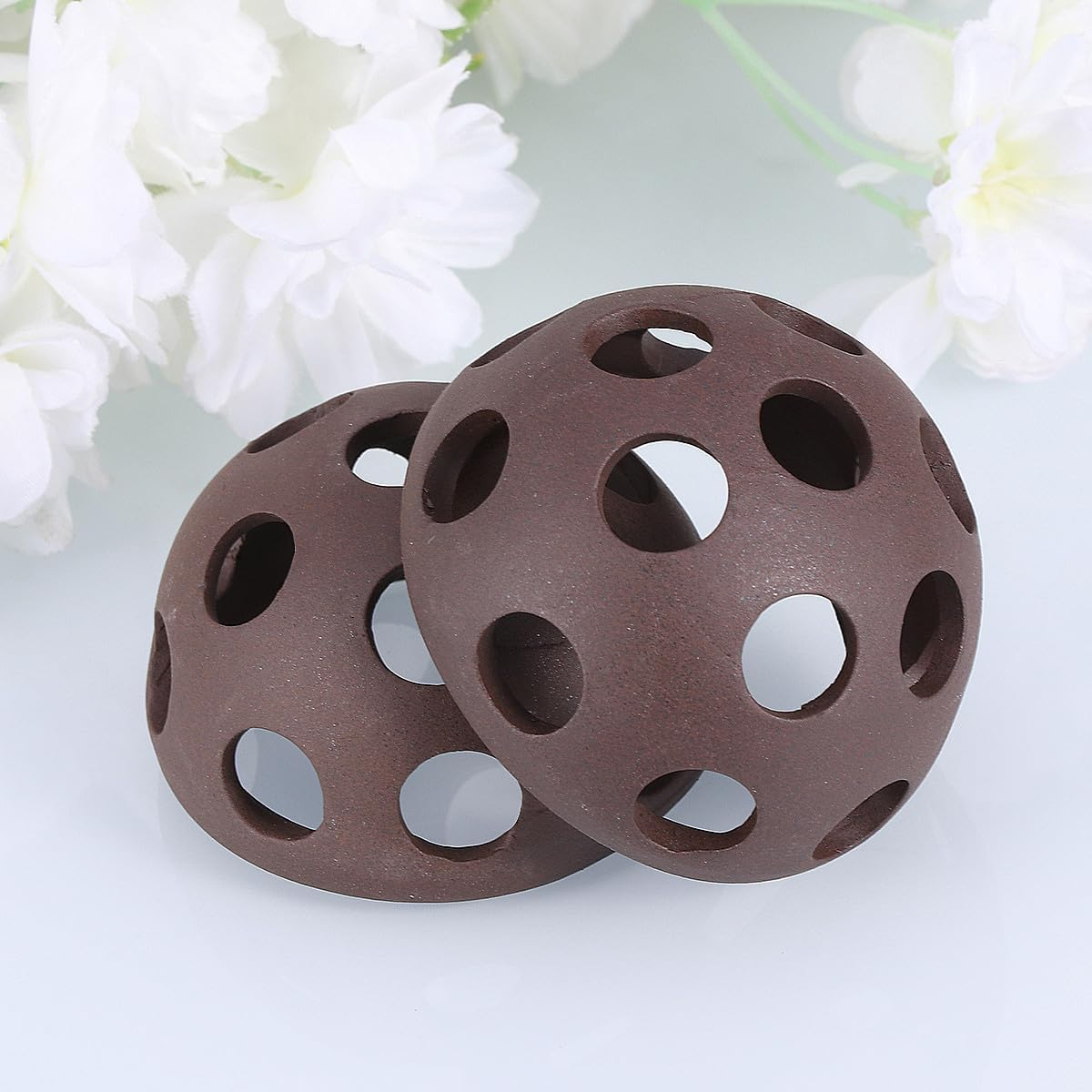 EXAOMBLE 2 Pcs Porous Ceramic Shrimp Breeding Nest Set Small Hemisphere Shrimp House for Aquarium Fish Tank Underwater Suitable for Aquatic Pets image number 2