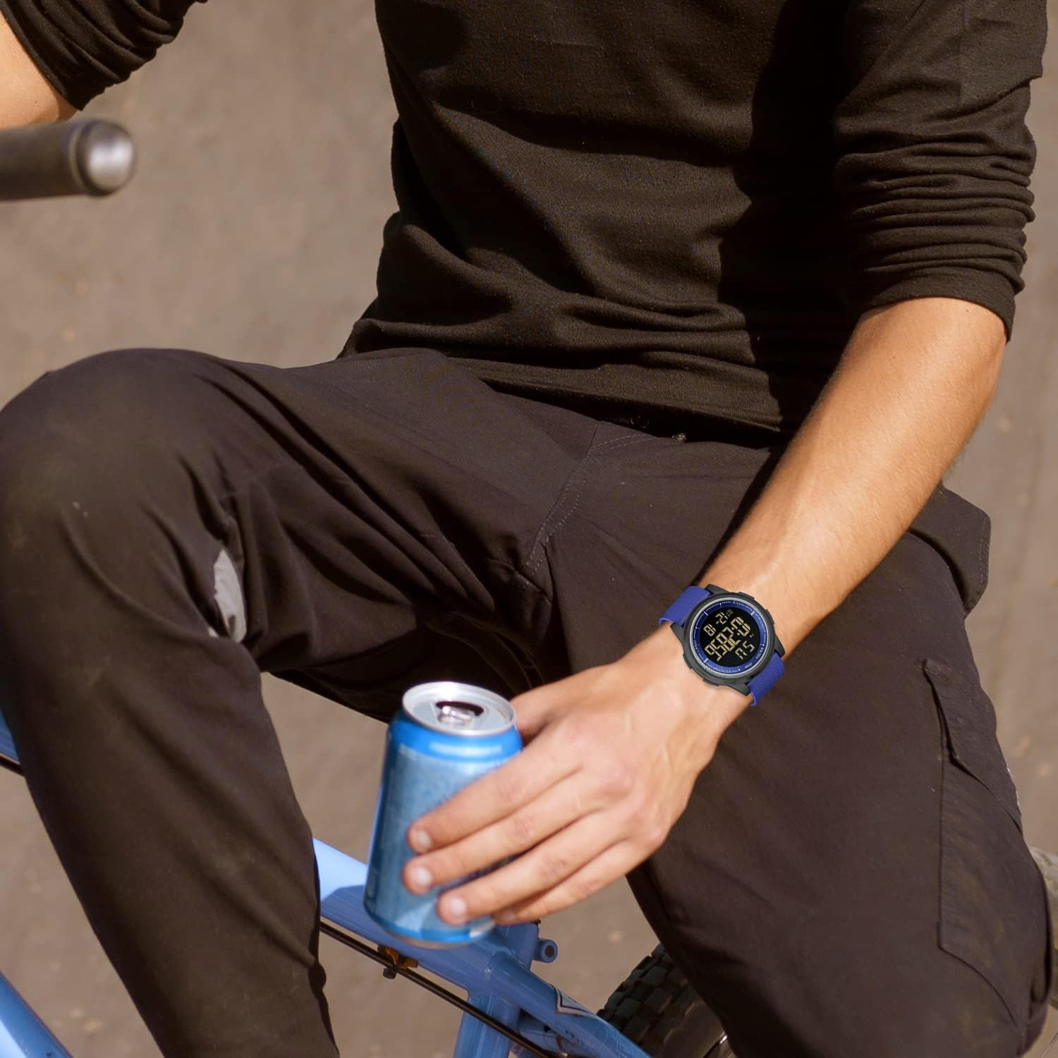 GOLDEN HOUR Ultra-Thin Minimalist Sports Waterproof Digital Watches Men with Wide-Angle Display Rubber Strap Wrist Watch for Men Women image number 4