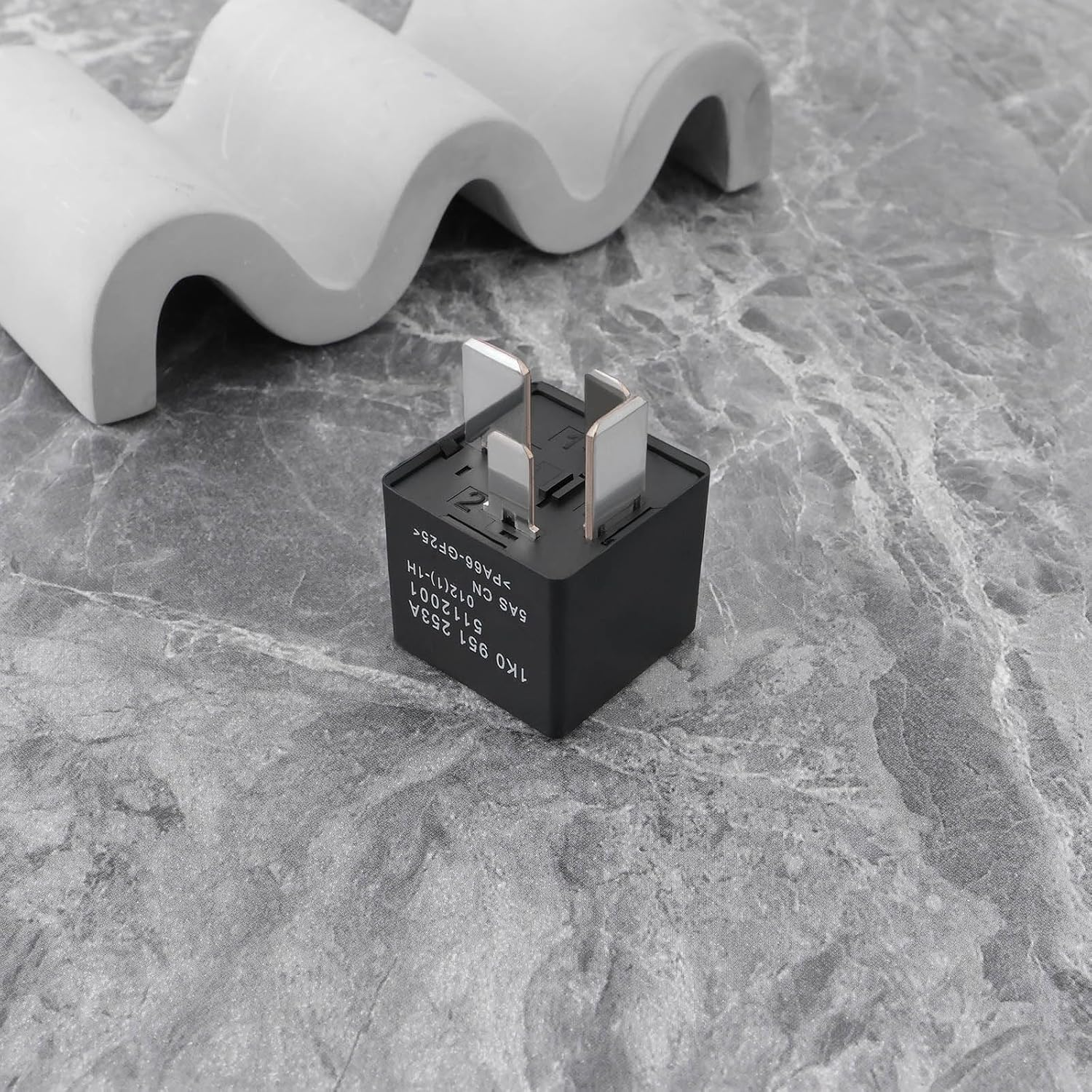 Be in Your Mind 1Pc Automotive Relay 460 Normally Open Contact Relay 4Pin Multifunction Relay 1K0 951 253A 1K0951253A Compatible with VW Compatible with Audi 12V image number 6