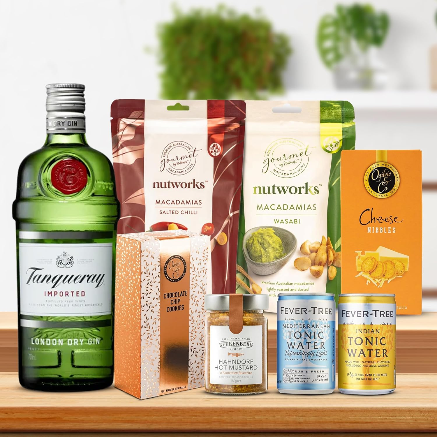 Luxury Gin and Gourmet Snack Hamper, Elegant Gift Hamper for Birthday or Thank You, Selection with Gin, Tonic, Nuts and Treats image number 5