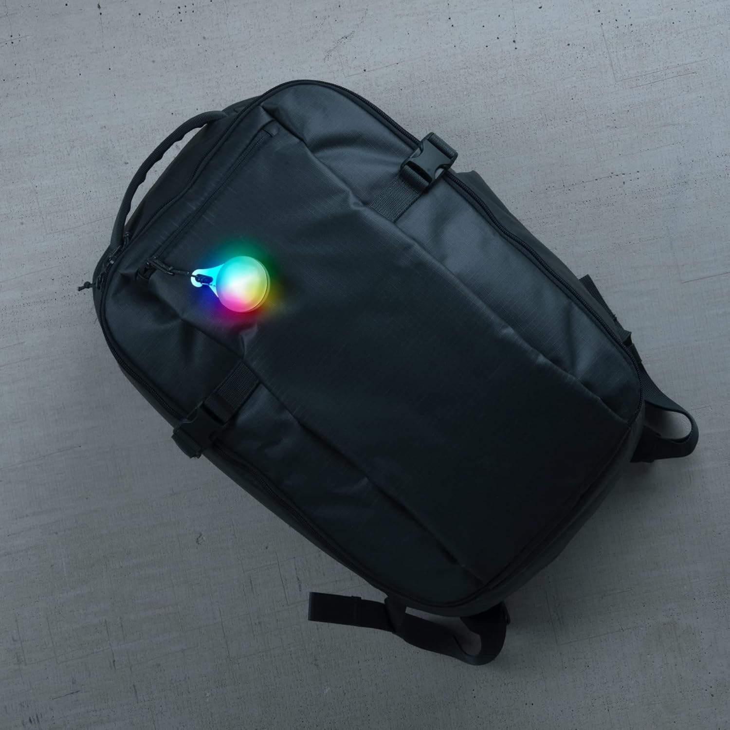 Nite Ize Spotlit XL LED Collar Light, Carabiner Clip Dog Light, USB Rechargeable, Disc-O Select Color-Changing Light image number 2