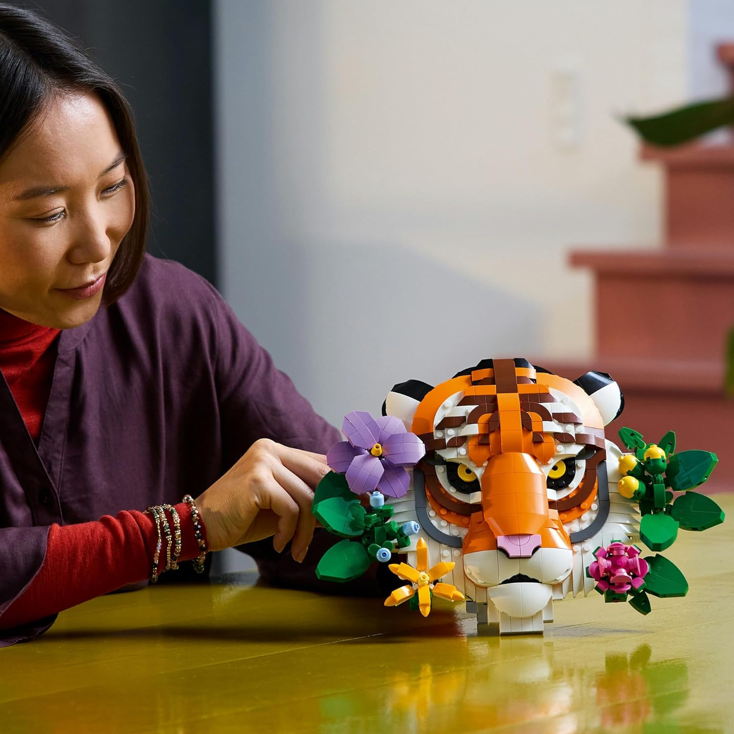 LEGO&reg; Art the Fauna Collection &ndash; Tiger 31217 New Home Housewarming Toys, Office Desk Decor with Decorative Flowers, Building Set for Adults, Buildable Wall Art for Animal and Nature Lovers