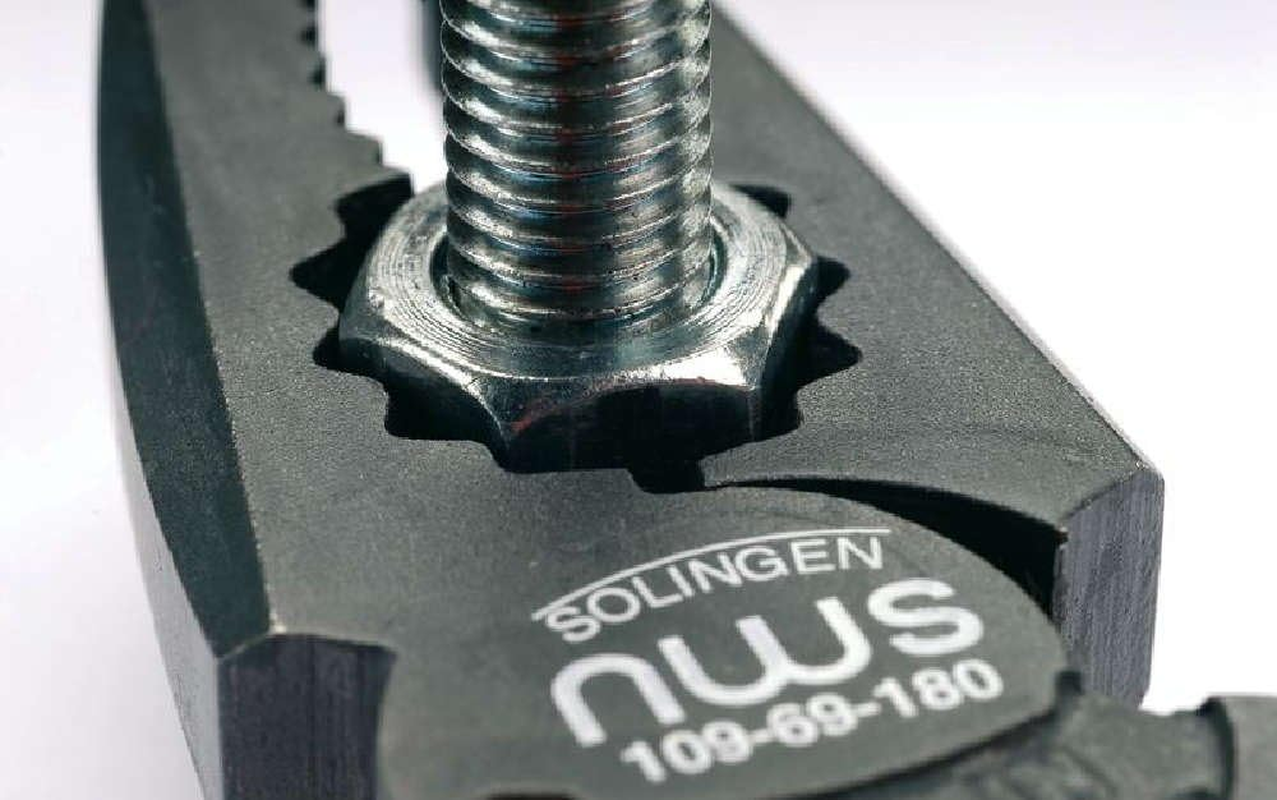 NWS 109-69-180 High Leverage Combimax Combination Pliers image number 3