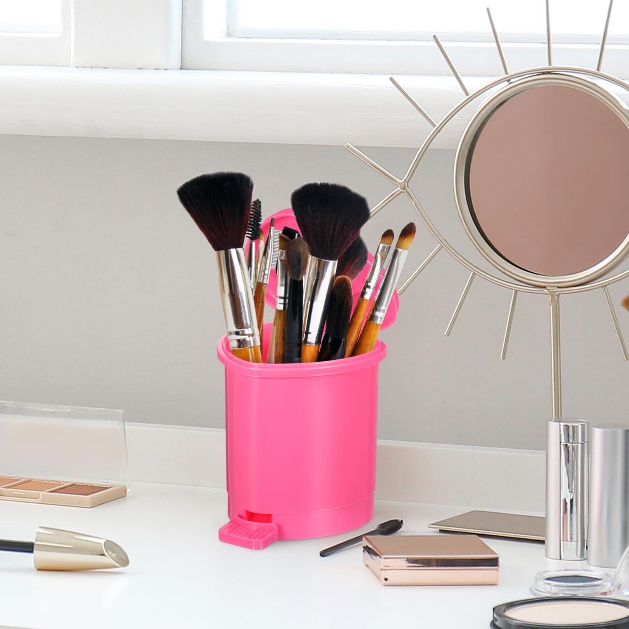 Toddmomy Pink Trash Car Cute Strawberry Desk Trash Can Mini Garbage Can with Lid Countertop Trash Cans for Desk Car Office Kitchen Cute Things image number 3