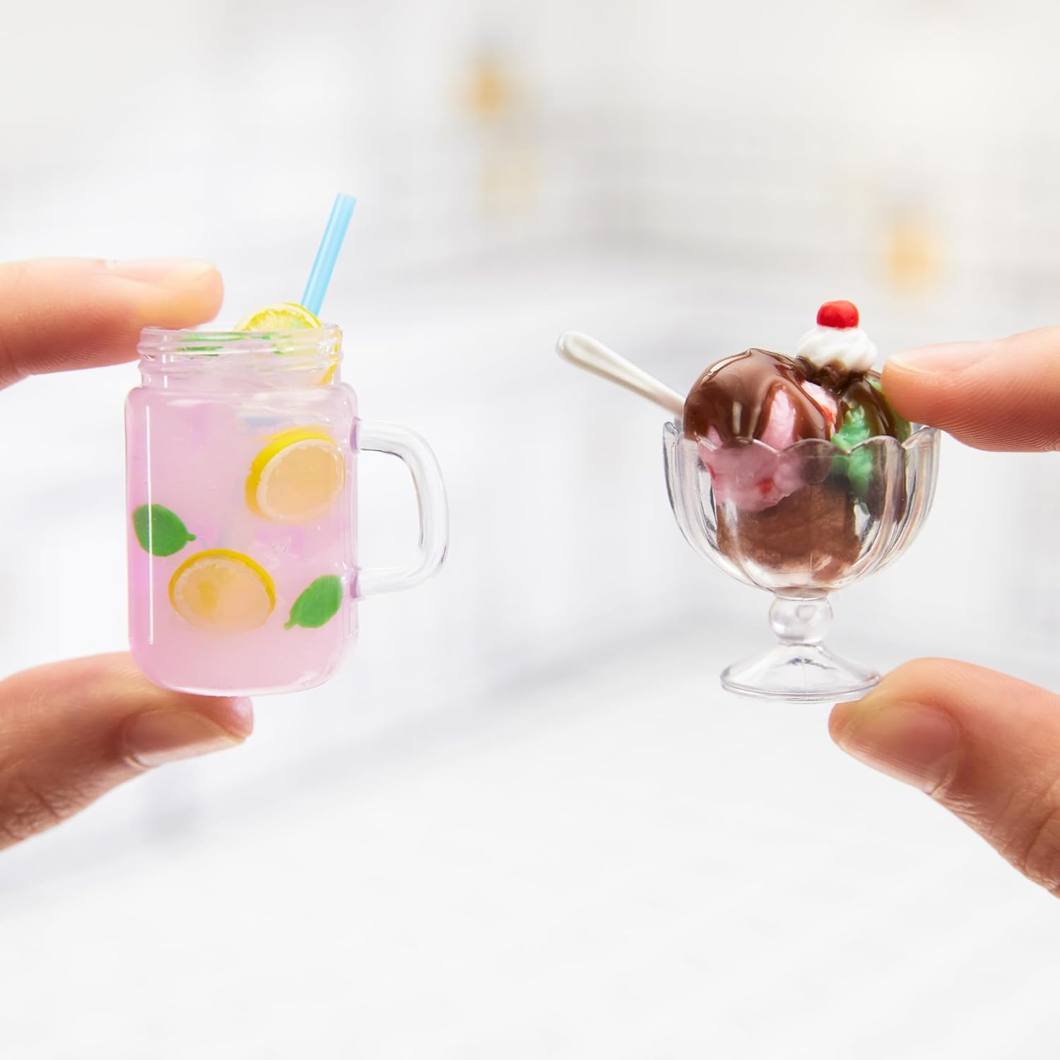 Mga'S Miniverse Make It Mini Food Multipack - DIY Playset with UV Light, Replica Ingredients, and Resin Play - Not Edible - Suitable for Kids Ages 8+ image number 2