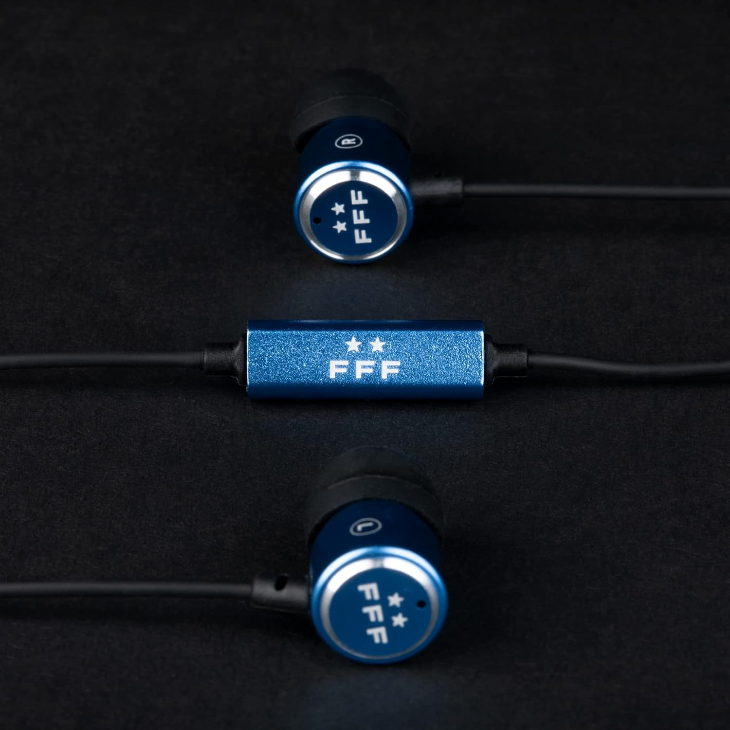 In-Ear Headphones with Built-In Microphone, 3.5 Mm Jack image number 4
