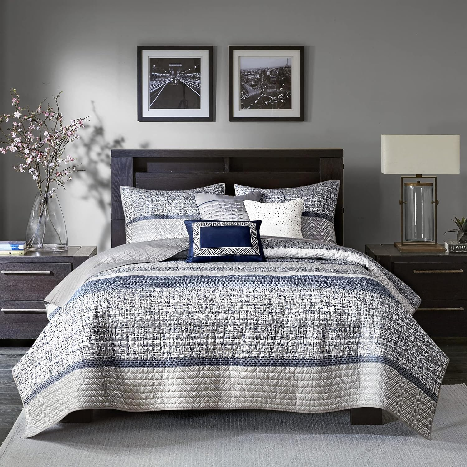 Madison Park Quilt Set Luxurious Jacquard Stripes Design - All Season, Coverlet Bedspread Lightweight Bedding Layer, Shams, Decorative Pillow, Full/Queen(90"X90"), Chevron Navy 6 Piece