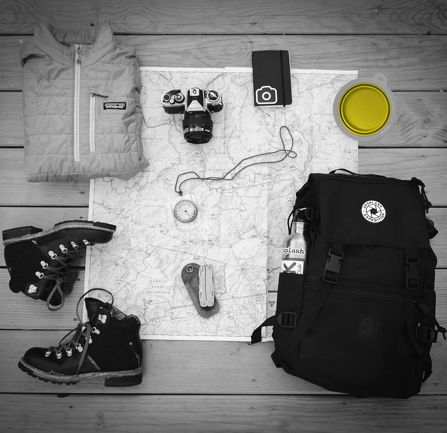 Zenify Dog Bowl - 400Ml Collapsible Foldable Food and Water Feeder Dish - Portable Travel Leash Lead Slim Accessories for Training Pets Puppy Dogs (5 Inches / 12.7 Cm) (Yellow/White) - Green/White image number 4