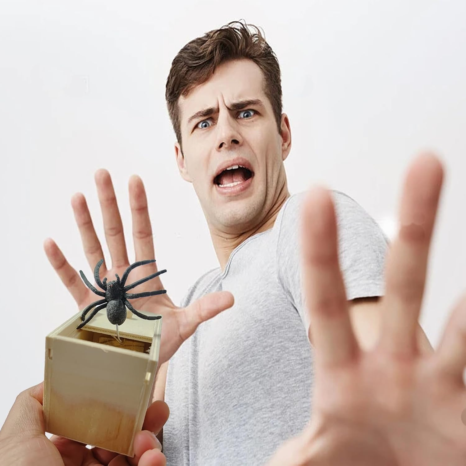 WADY Rubber Spider Trick Box, Fun Spider Money Surprise Box, Spider Prank Box, Spider Box Prank, Handmade Wooden Trick Surprise Box Spider Hidden in One Box Trick Toys image number 2