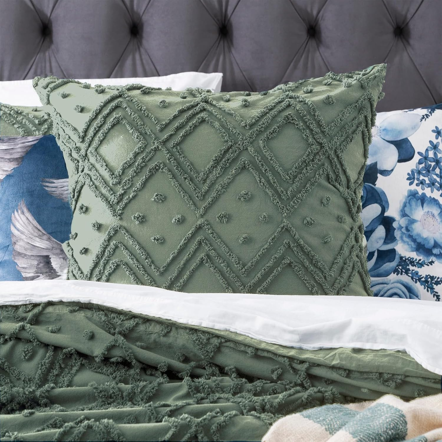 Park Avenue Medallion 100% Cotton Vintage Washed Tufted Quilt Cover Set, Queen, Sage image number 5