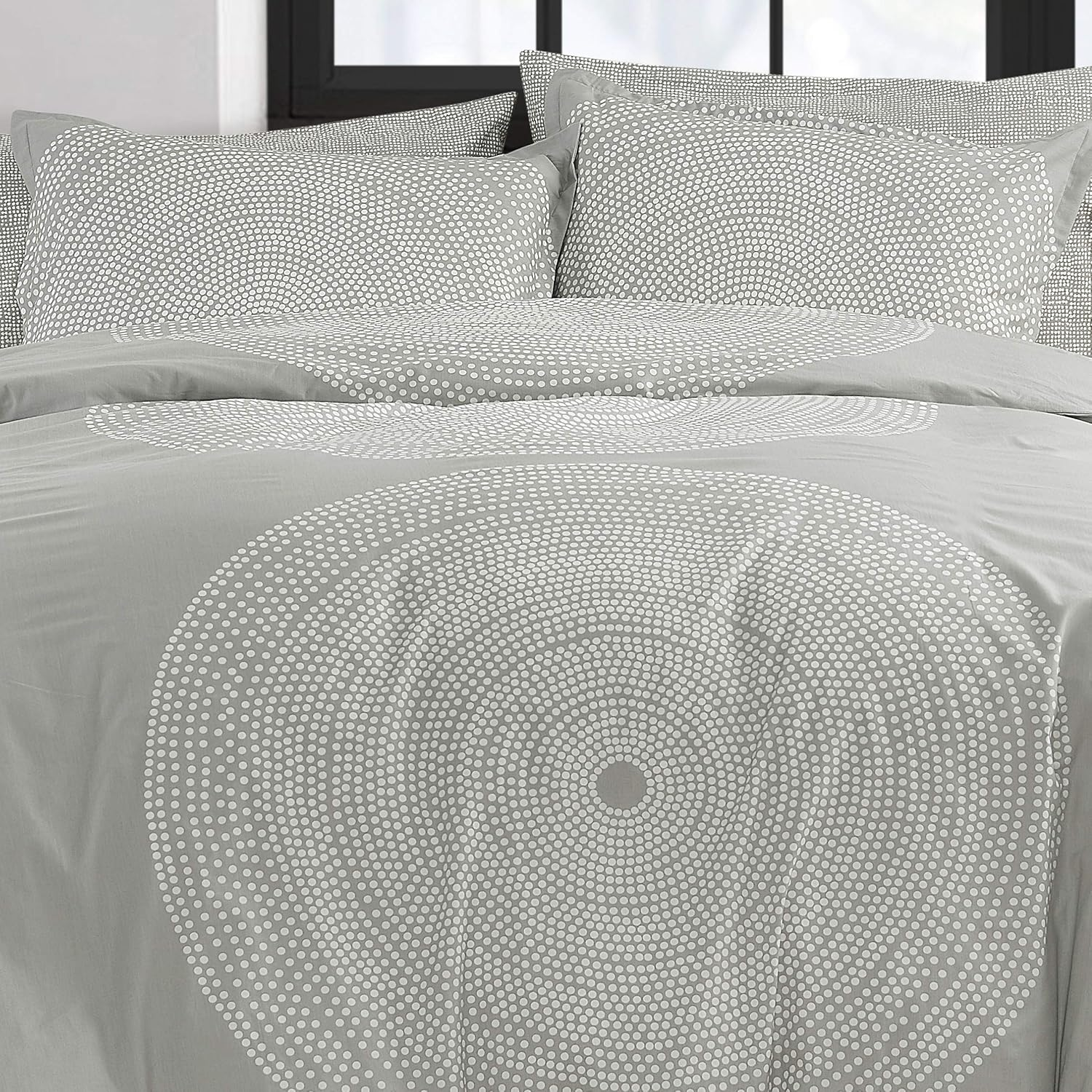 MARIMEKKO - Queen Duvet Cover Set, Smooth Cotton Percale Bedding with Matching Shams, Lightweight Home Decor (Fokus Grey, Queen) image number 4
