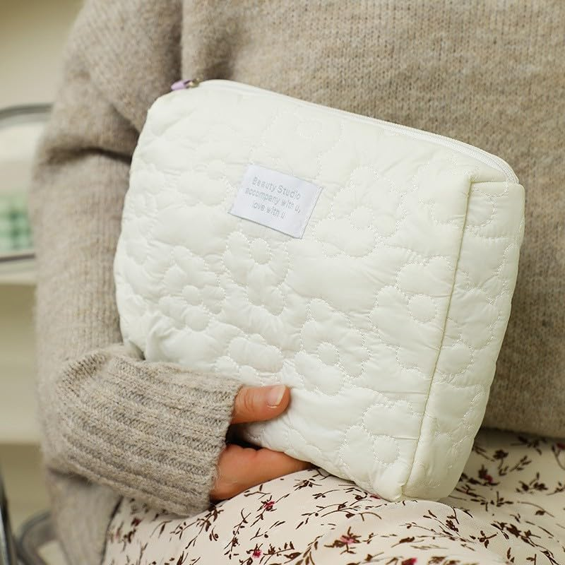 Floral Quilted Makeup Bag with Zipper - Multifunctional Cosmetic Pouch for Storage and Organization - Toiletry and Beauty Essentials Carrier, Perfect for Travel and Daily Use - Blue (28X15Cm) image number 5