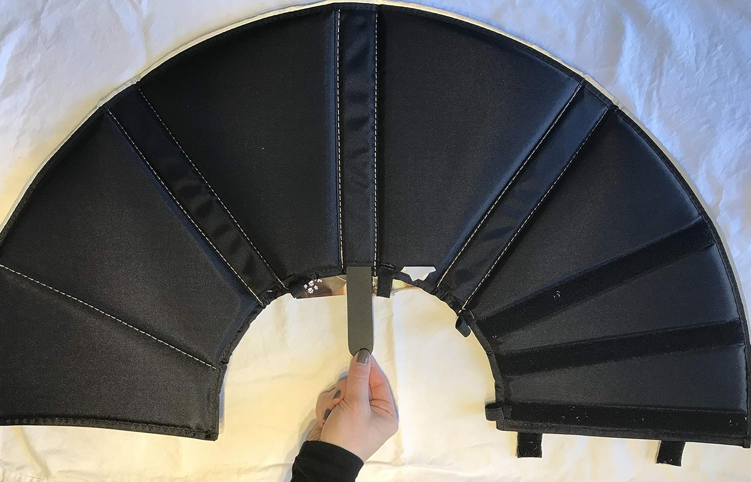 All Four Paws Comfy Cone Pet Cone for Dogs, Cats, X-Large, Tan - Comfortable Soft Dog Cone Collar Alternative for after Surgery, Wound Care, Spay, Neuter - Dog and Cat Recovery Elizabethan-Collar image number 5