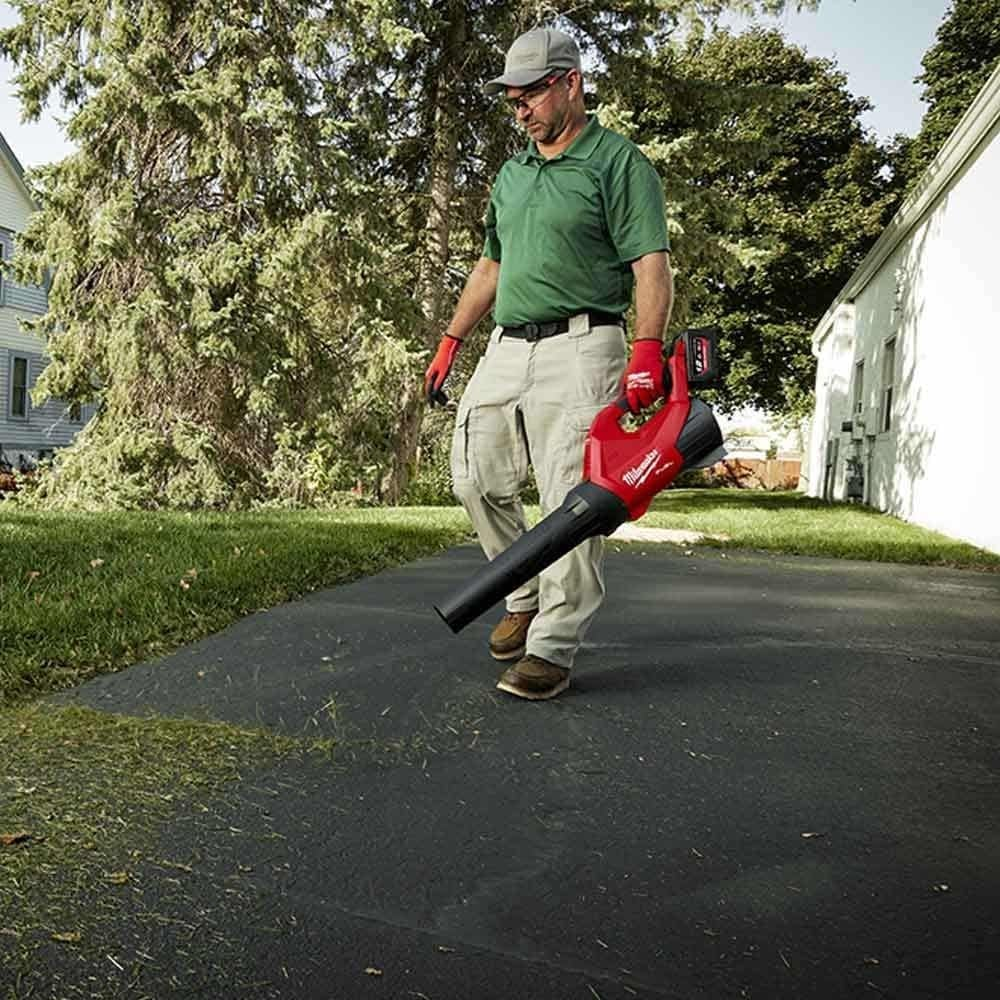 Milwaukee M18FBLG30 18V Li-Ion Fuel Cordless Brushless Blower - Skin Only image number 2