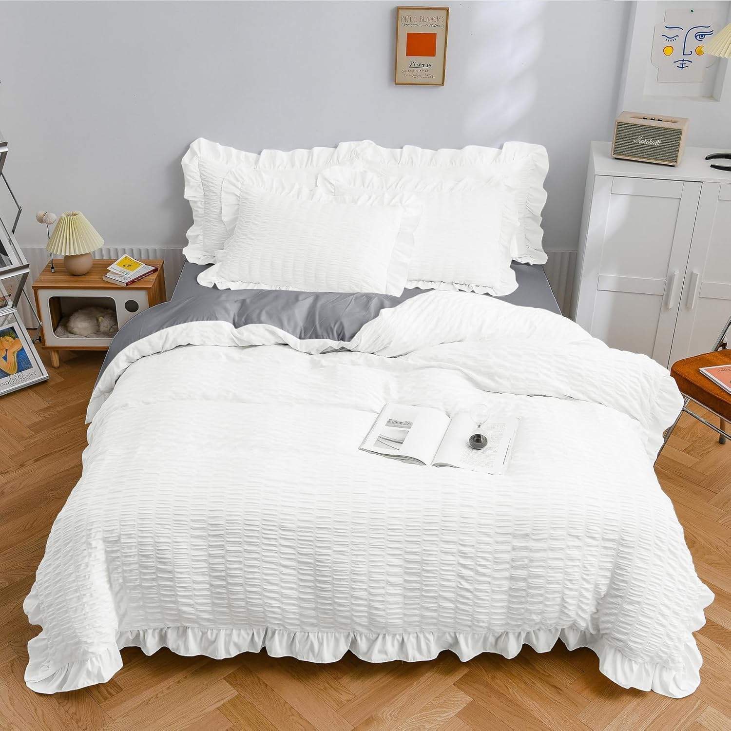 AYO Duvet Cover, Single, 3-Piece Set, Seersucker Fabric, Ruffle Included, Duvet Cover, Bed Cover, Pillowcases, Fitted Sheet, Bedding Cover Set, Peach Skin Treatment, Western Style, Washable, Quick Dry image number 4