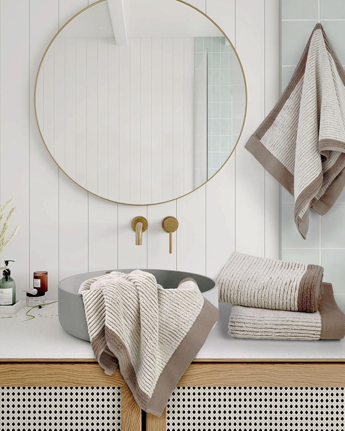 Cleanbear Hand Towels for Bathroom Set of 4, Jacquard Weaved Cotton Face Towels, 28 X 13.7 Inches (Light-Brown)