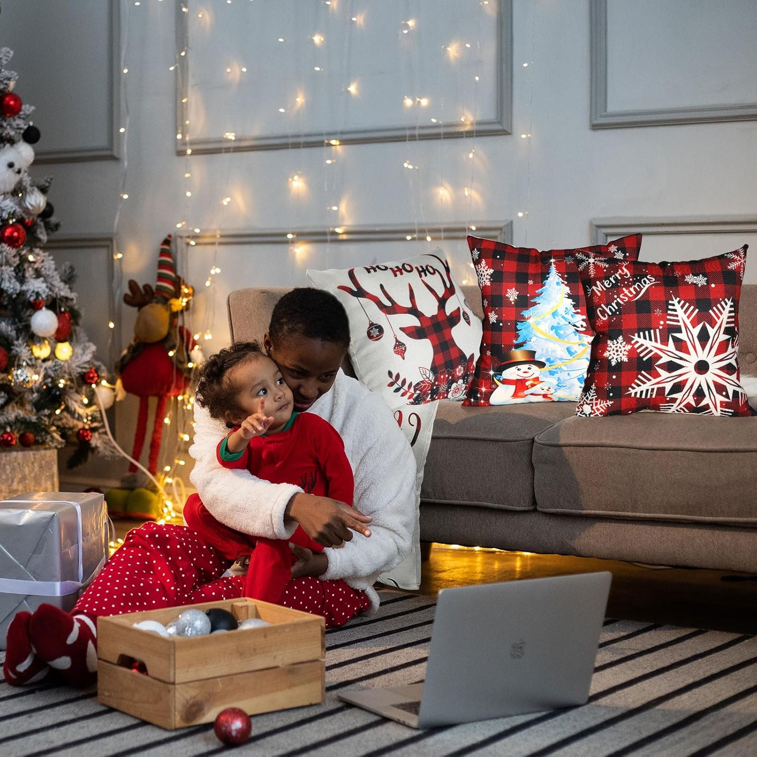 Bighan Christmas Pillow Covers, 18 X 18 Inch Throw Pillow Case Cushion Cover Linen Christmas Decorations, Red Plaid image number 2