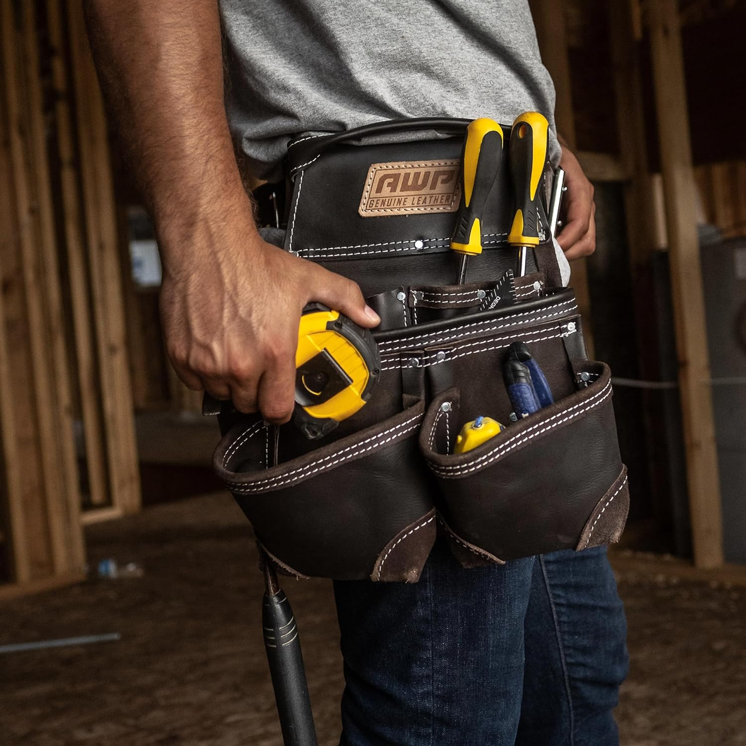 AWP Trapjaw Oil-Tan Leather Tool Rig (L-903-1) Brown image number 5