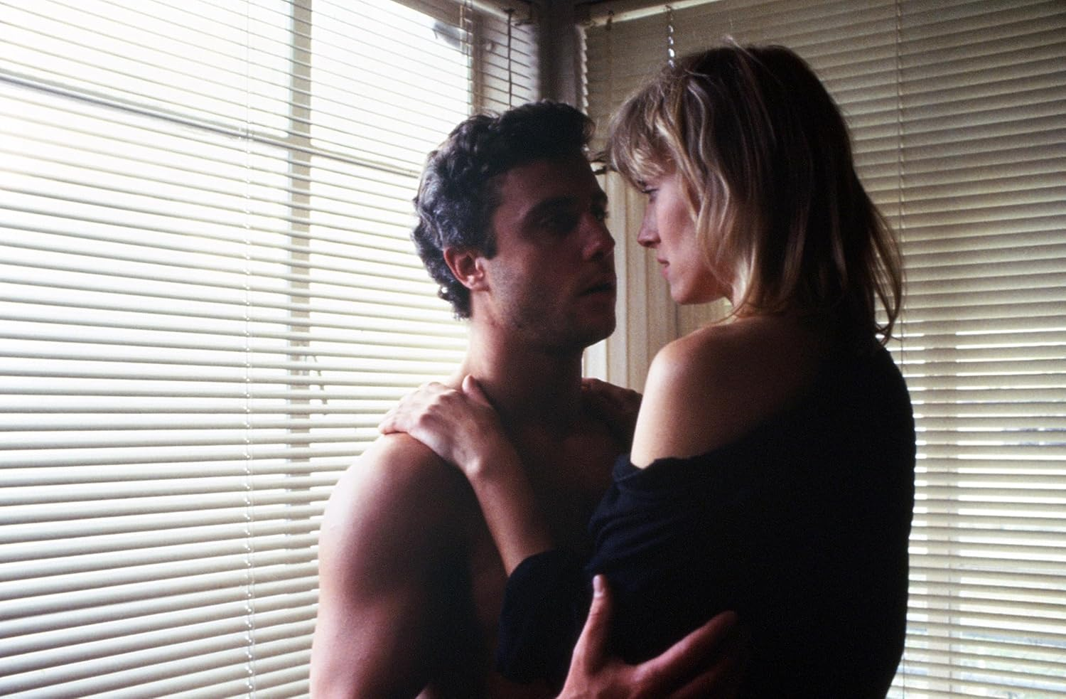 To Live and Die in L.A. (4KUHD) [Blu-Ray] image number 3