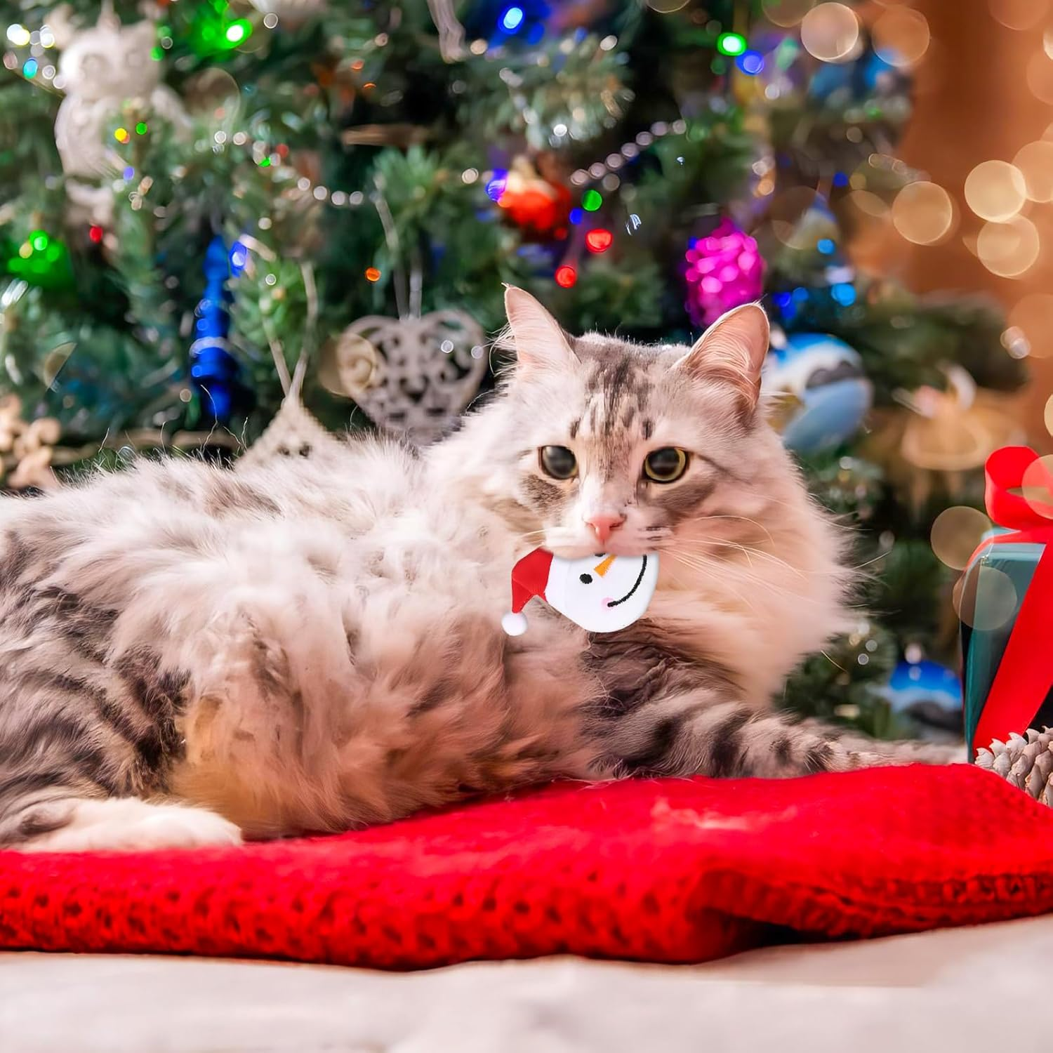 Cat Catnip Toys 3 Pieces Christmas Cat Nips Toys Santa Claus Pet Calming Toy Penguin Soft Penguin Chew Cat Toy Xmas Fluffy Interactive Kittens Toy for Cats Claw Playing Chewing Teeth Cleaning image number 4