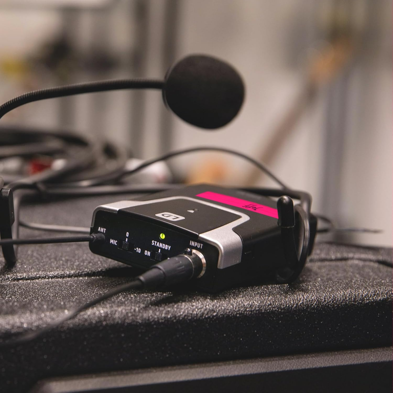 Ah Accessories Gaffer Duct Tape, 19 Mm X 25 M Neon Pink image number 6