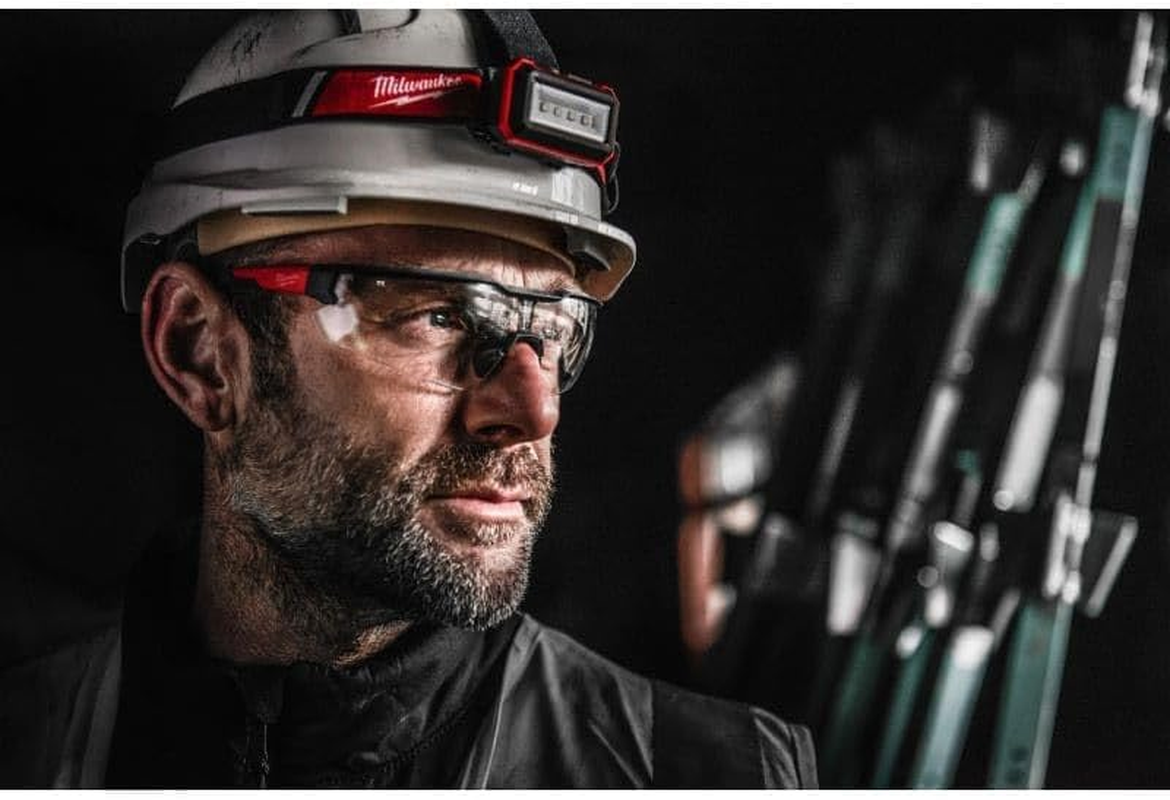 Milwaukee Protective Goggles Clear Scratch Resistant and Anti-Fog, One Size, 4932478763,Red