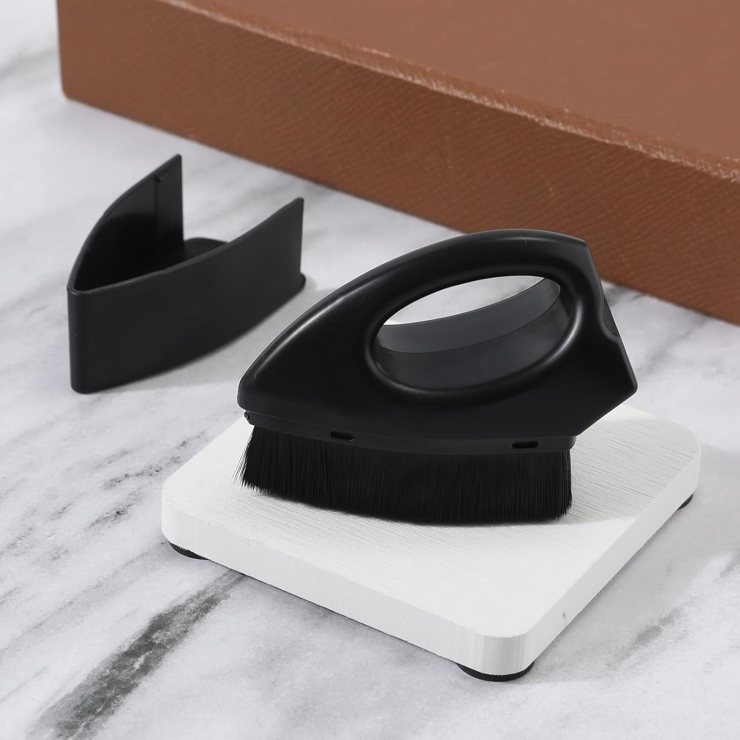 Auto Tire Dressing Brush, Tire Applicator Brush with High Density Bristles Reusable Tire Shine Applicator Brush Portable Car Brush with Handle for Car Cleaning Supplies (Black) image number 2