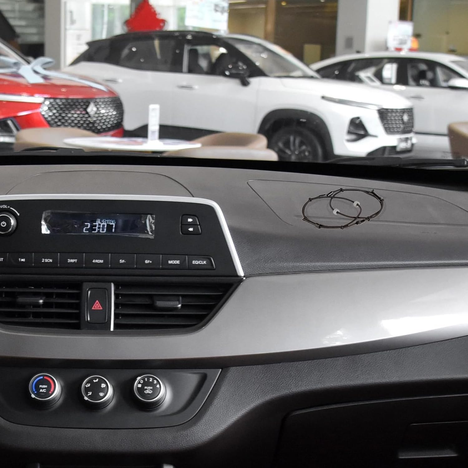 Bracelet Car Window Breaker Wrist Strap Escape Tool with Tungsten Bead & Handcuff Key (AHK3) - Wristbands Vehicle Emergency Escape, Shatter Tempered Safety Glass image number 4