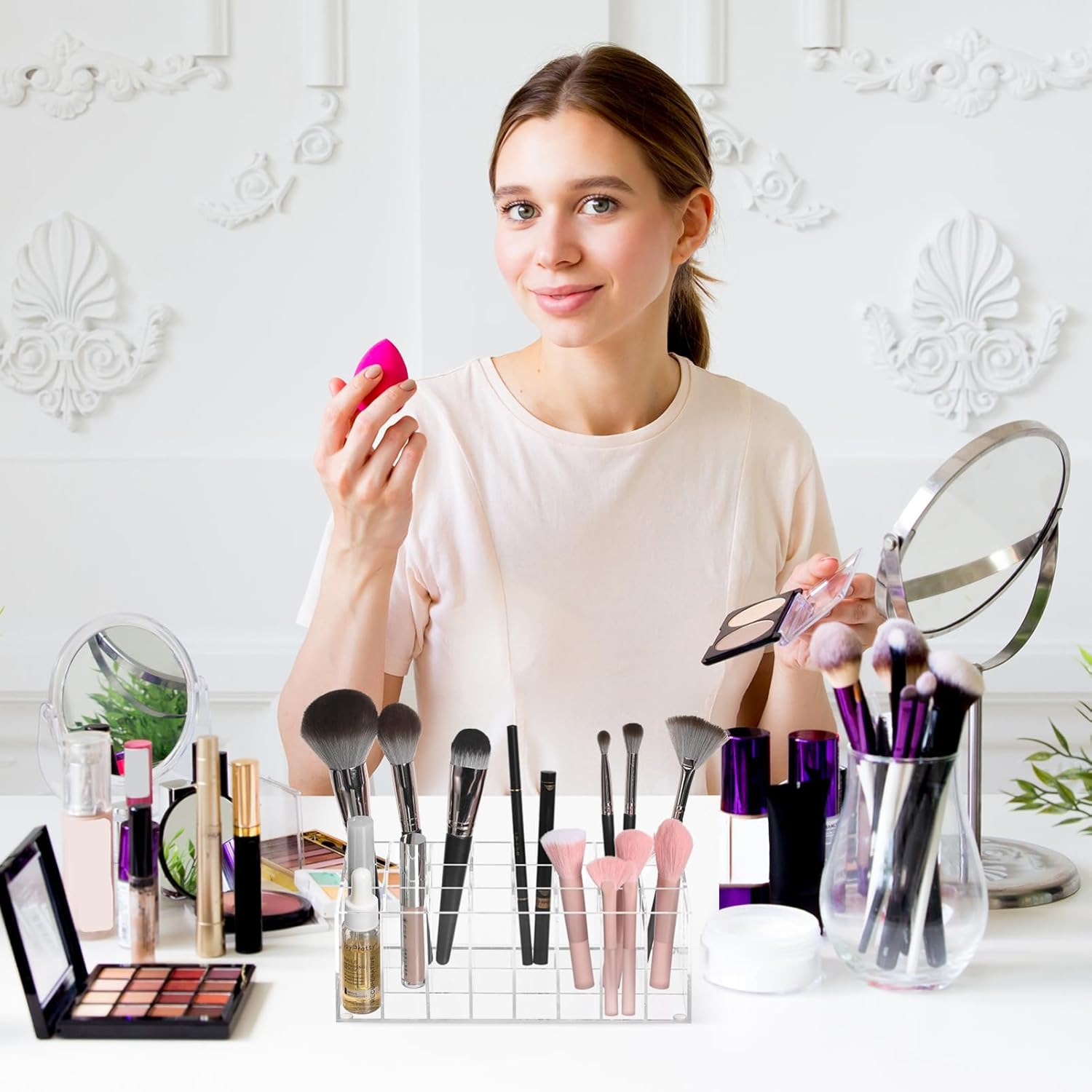 UKCOCO 24 Slot Acrylic Lipstick Organizer : Clear Lip Gloss Holder Organizer Cosmetic Display Cases for Lipsticks Nail Polish Brushes image number 1