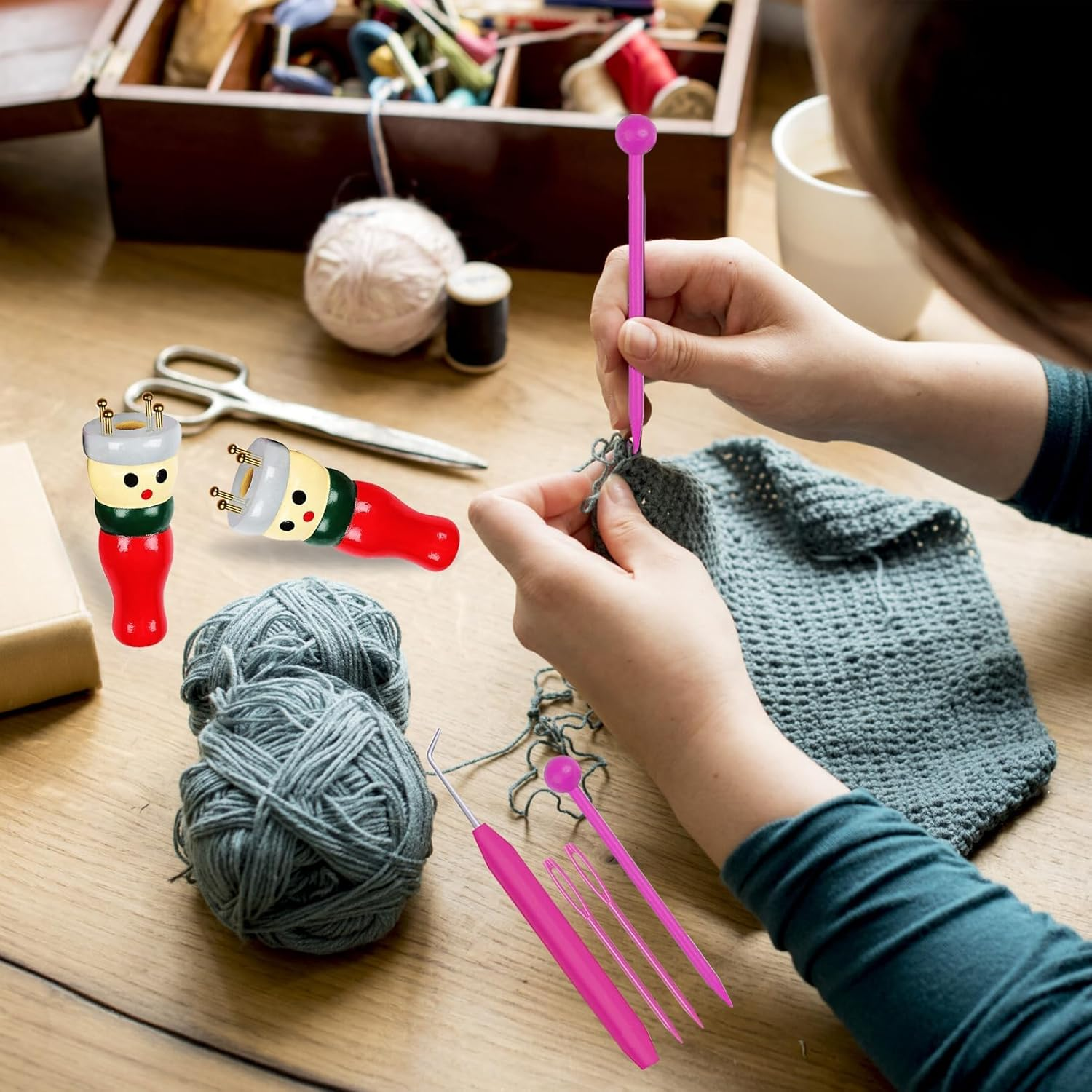 LIAMGUS 2 Pack French Knitting Dolly Set, French Knitting Doll Knitting Dolly Set, Beginners Knitting Kit for Beginners to Learn to Make Favorite Items like Cushions Scarves Headbands Hats Socks image number 2