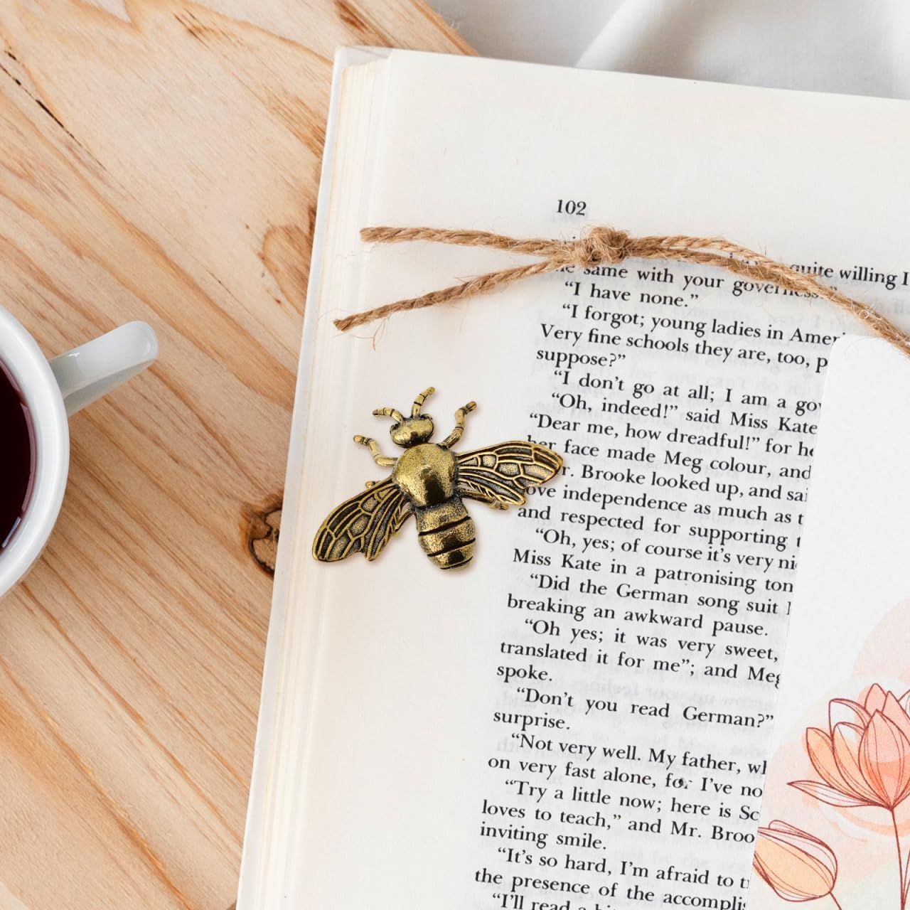 Brass Bee Adornment Small Bee Decor for Desktop Brass Craft Figurine with Flat Bottom for Stability Unique Home Decoration image number 2