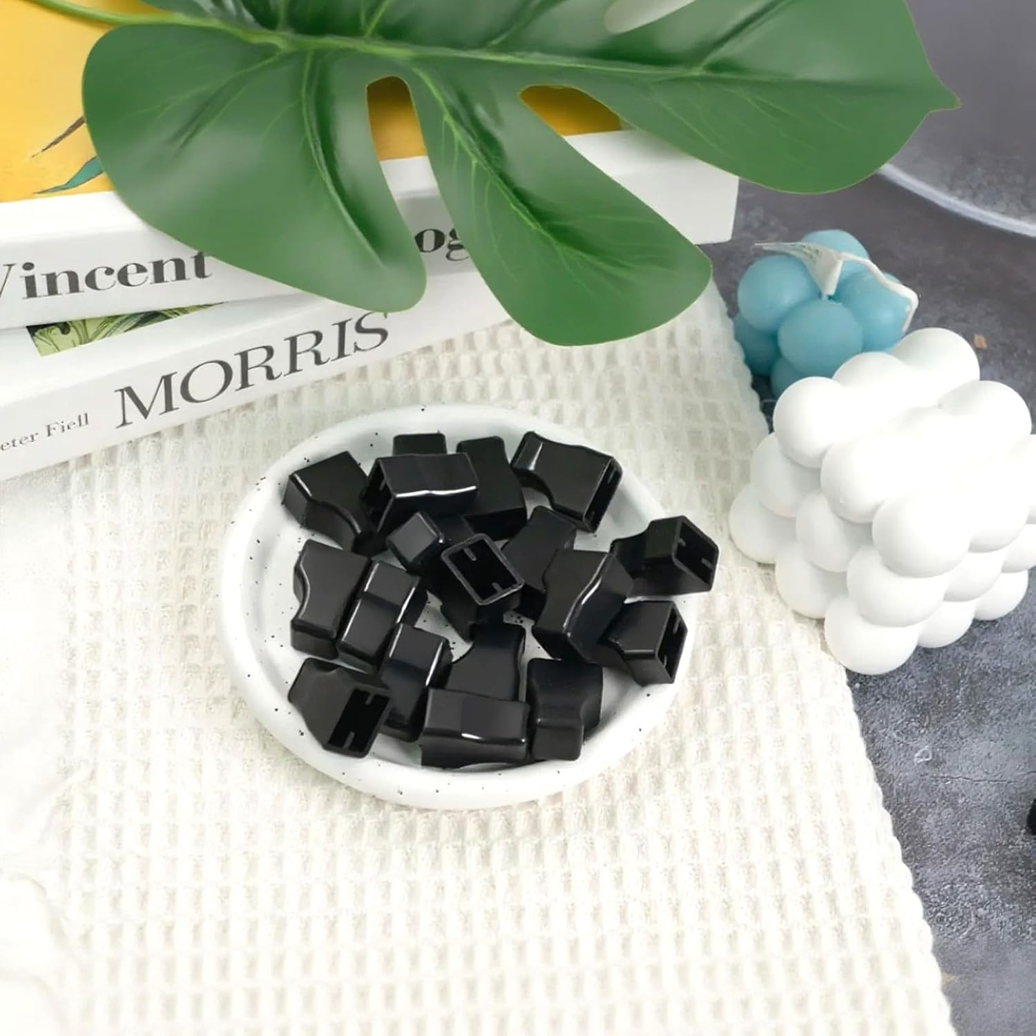 Koceci 25 PCS Coffee Syrup Pump Covers, Silicone Syrup Pump Caps, Pourer Covers Pourer Caps Fits for Pour Dispenser, Oil Liquor Bottle (Black) image number 1