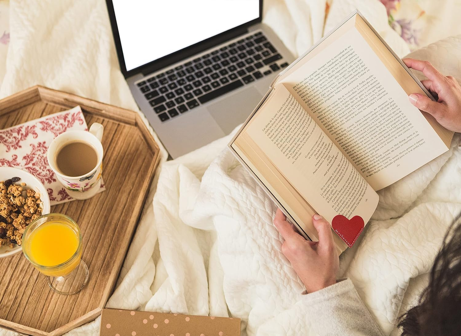 6 Leather Heart Bookmarks - Cute Page Corner Reading Accessories - Handmade Gifts for Book Lovers (Bright Colors) image number 5