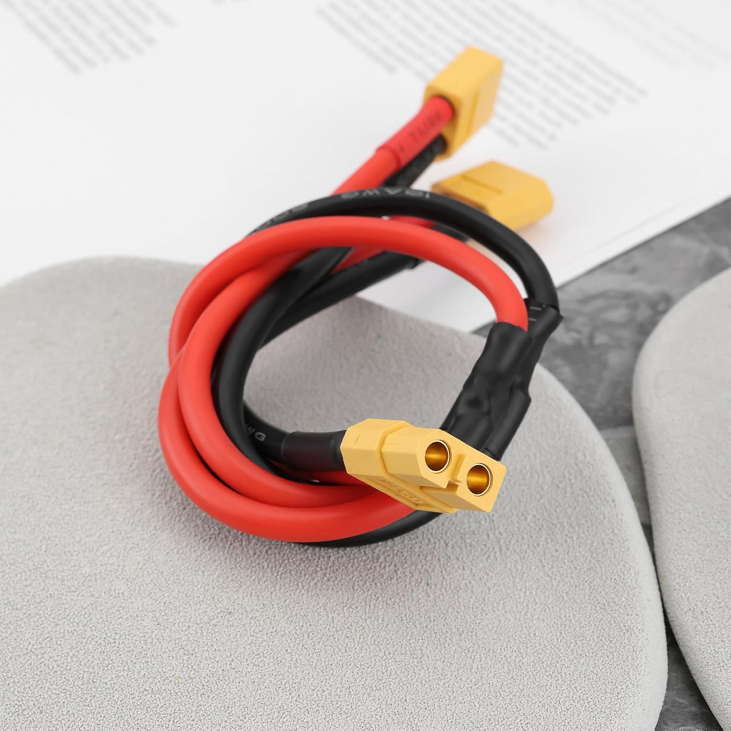 Emsea 1Pc XT60 Female to Dual Male Connector Extension Cable 12 AWG XT60 Female to 2 XT60 Male Plug Adapter Extension Cable for Solar Panel Solar Generator Power Station Ship (30Cm) image number 2