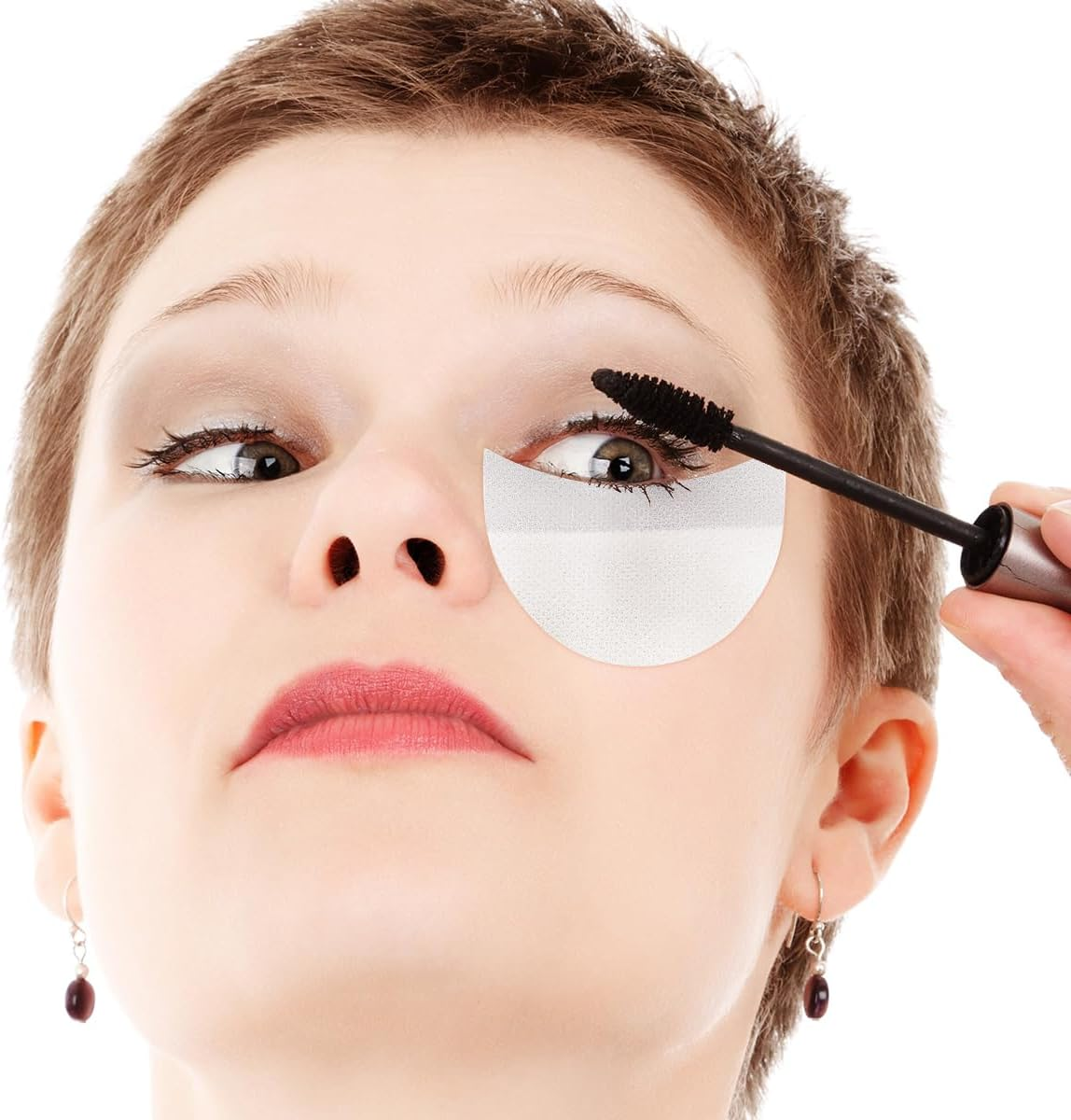 Eye Shadow Pads Eyeshadow Shields 50 PCS Professional Eyeshadow Stencil Tape Eyeliner Stickers Patches Eyeliner Stencil Premium Lint Free for Eyelash Extension Tinting - 200 Pcs image number 5