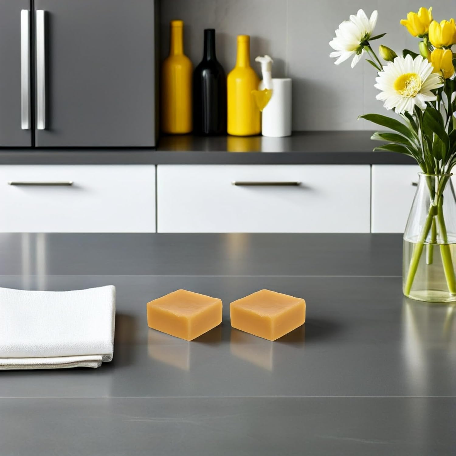 MERRYHAPY 2Pcs Natural Yellow Beeswax Furniture Care Bar Protective Wood Polish and Cleaner for Tables Chairs Cabinets Gentle Aroma Crack-Resistant Easy Maintenance with Natural Ingredients image number 4