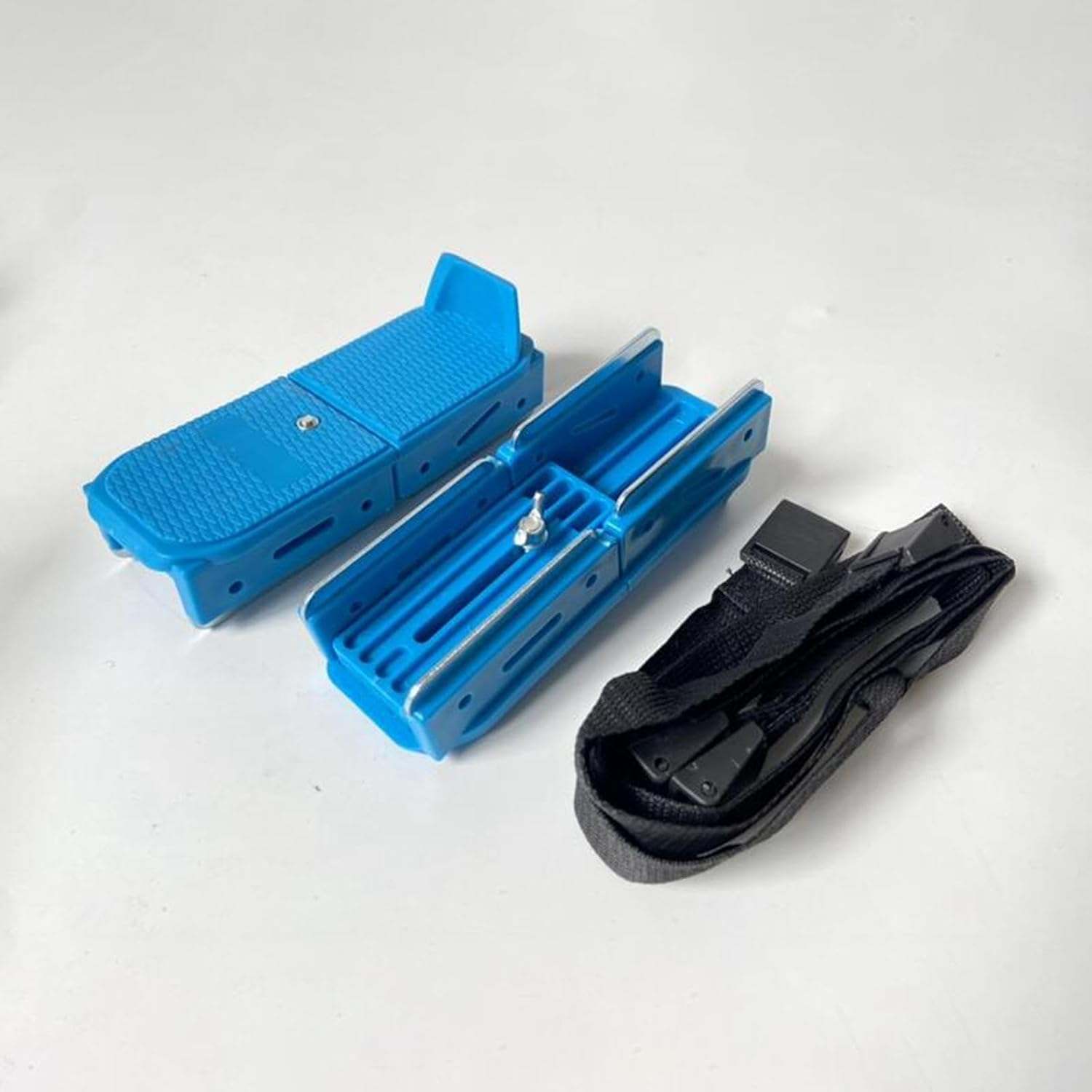 Kokiya Toddler Ice Skates Adjustable Double Runner Bob Skates with Durable Hook and Loop Fastener Straps, Blue image number 3