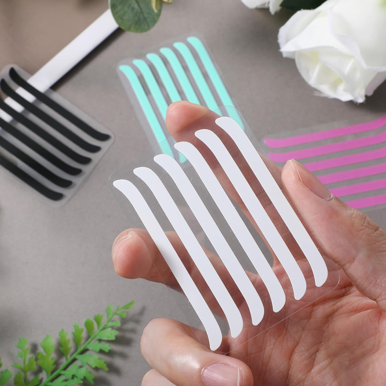 Pack of 24 Eyelash Lift Band Kit, Silicone Perm Band, Lash Lifting Tool, Eyelash Lift Pads, Prevents Rebound of Eyelashes, Eyelash Lifting Pads, Sticks for Eyelash Lifting image number 1