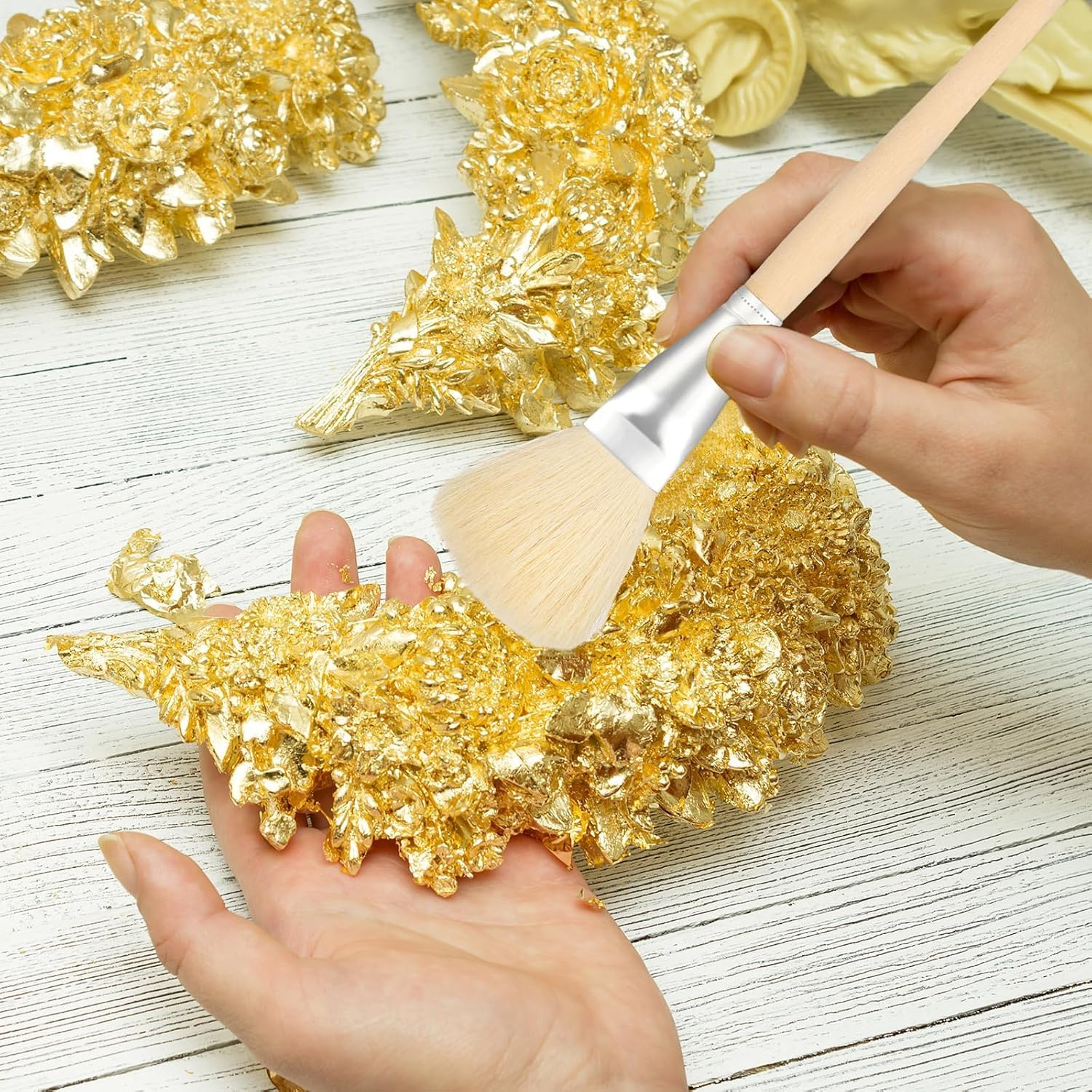 Paint Brushes for Acrylic, Assorted Size Paint Brushes Blending Brush with Wooden Handle Artist Brushes for Acrylic Watercolor Oil Painting Face Body Art 7 PCS image number 3