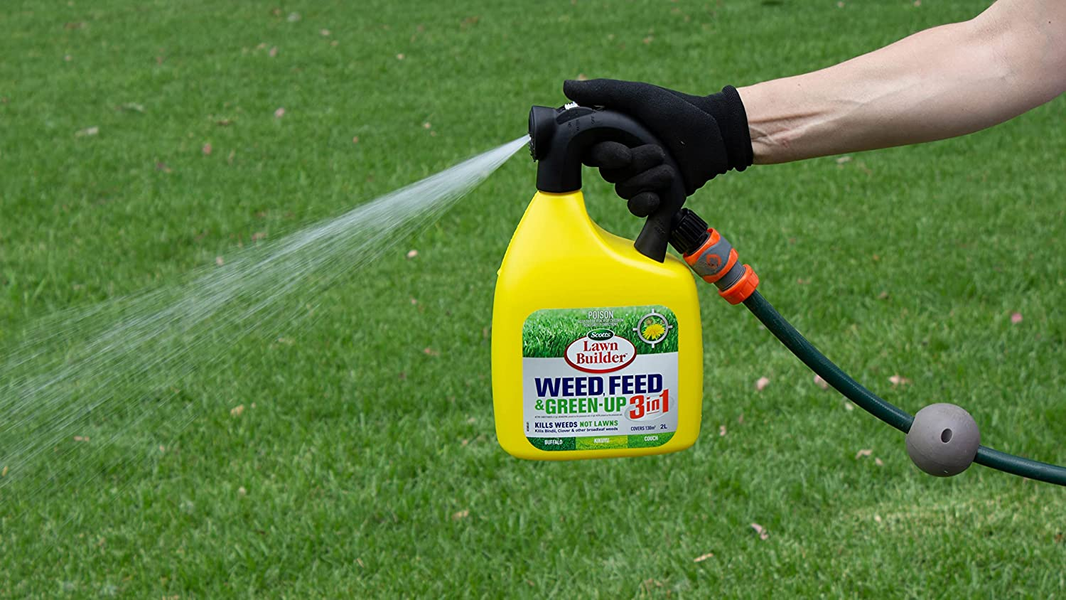 Scotts Lawn Builder - Weed, Feed and Green up Liquid Lawn Fertiliser 2L - Rapid Greening - Suitable for All Lawns Including Buffalo