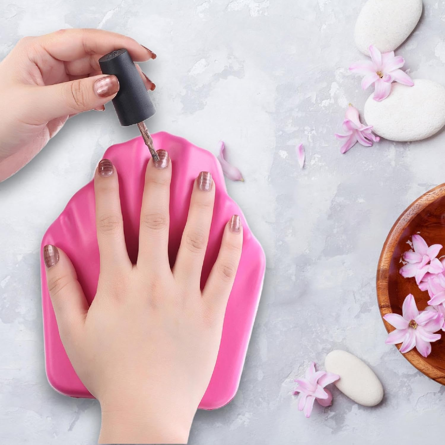 "Abbraccia" Nail Pillow, Hand Rest Cushion, Station Home Use Multipurpose Sturdy Equipment, Soft Manicure Hand Pillow, Nail Art Cushion image number 1