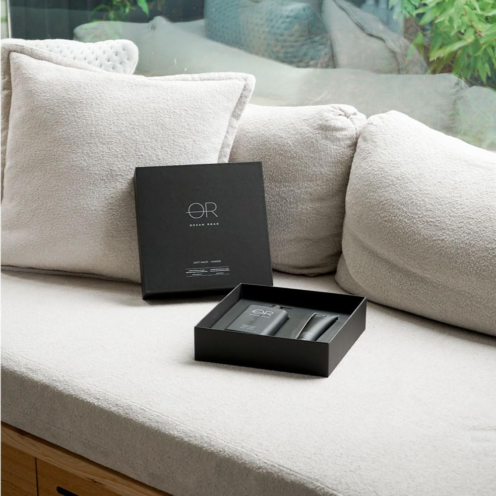 Ocean Road Black Hand Gift Pack &ndash; Exfoliating Volcanic Sand Hand Wash (400Ml) & Liquorice Extract Conditioning Cream (75Ml) &ndash; Luxurious Vegan Australian Made Care Set with Australian Rainforest Fruits and Spices Scent, Perfect for Pampering and Gifting image number 5