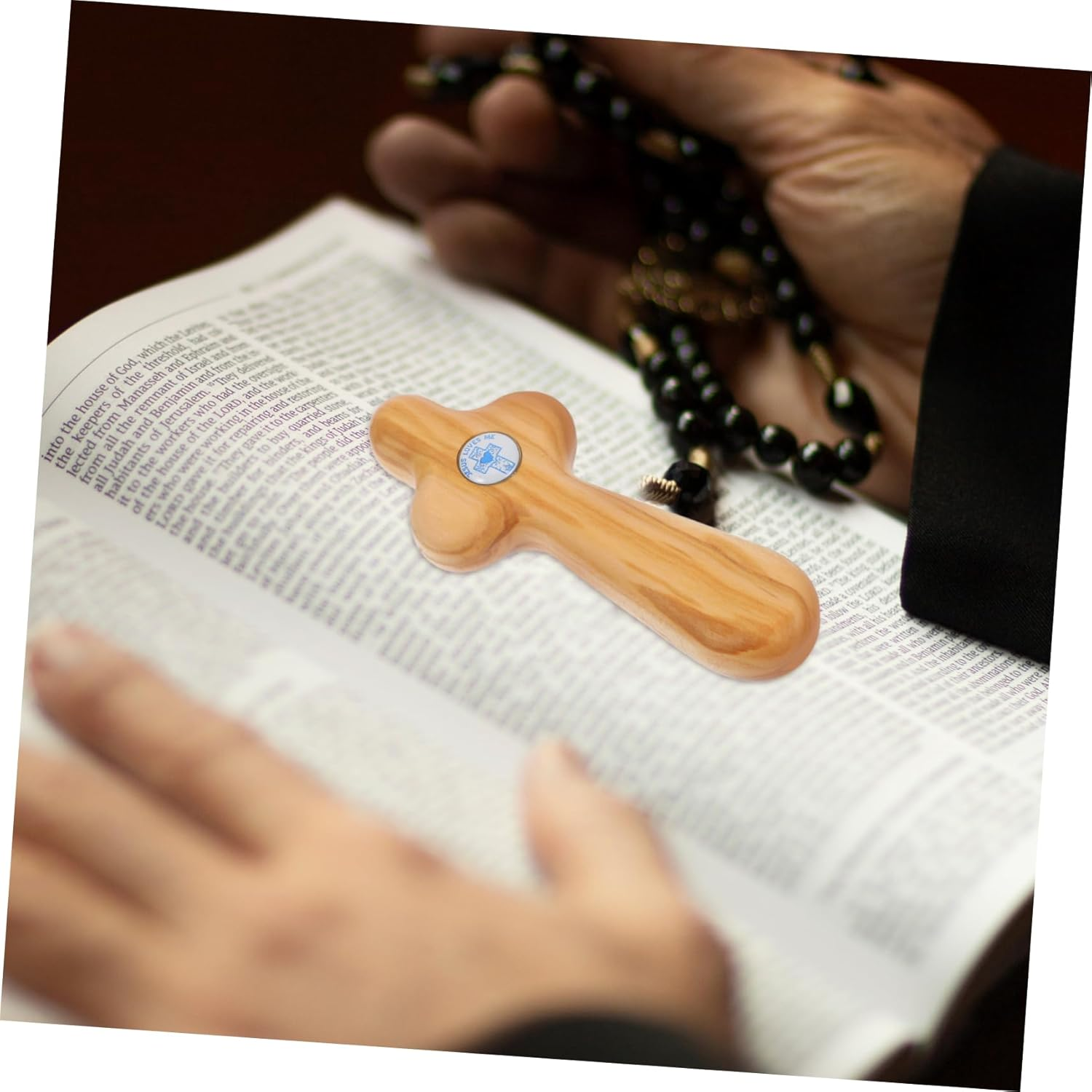 Veemoon Handheld Catholic Cross for Confirmation Wooden Cross Ornaments for First Communion Christian Gifts image number 4