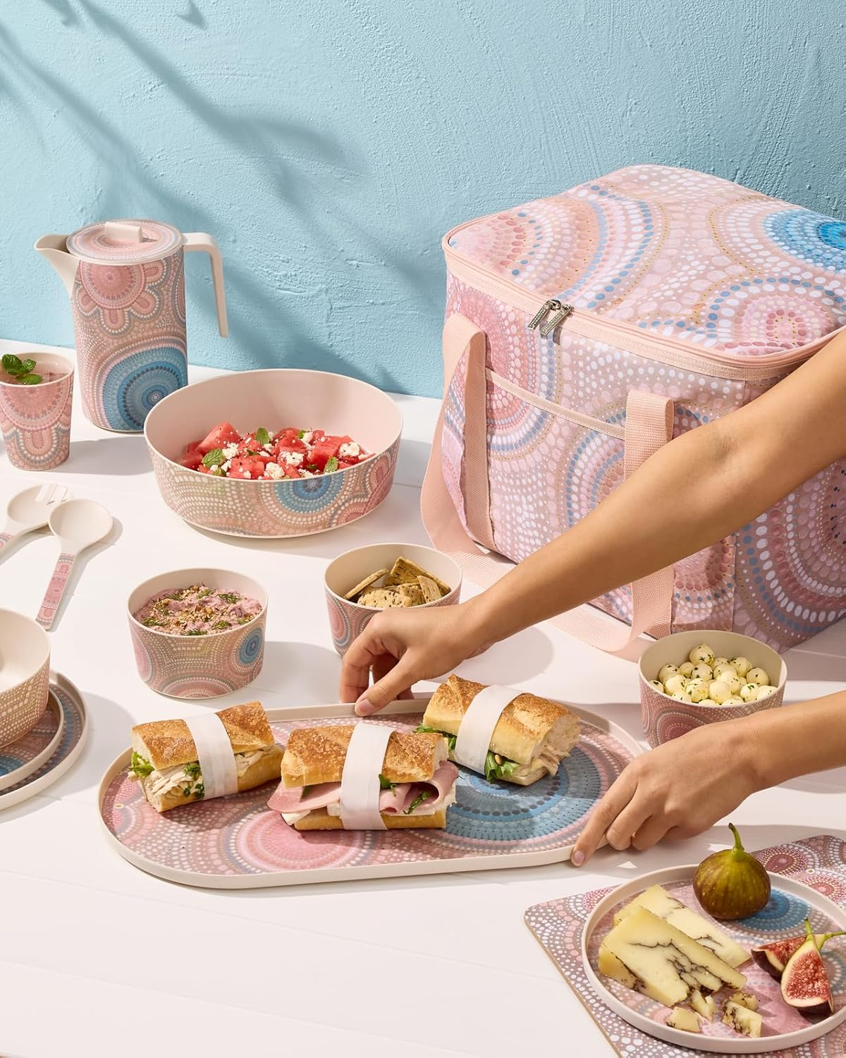 Maxwell & Williams Lou Martin Uplift Melamine Plate 25.5X2 Set of 4 image number 2