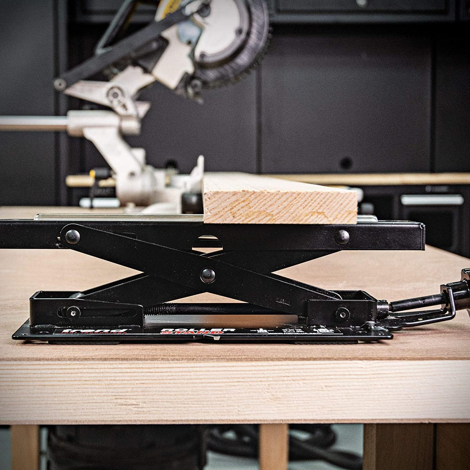 Trend Adjustable Mitre Saw Roller Stand, 50Mm to 160Mm Height Adjustment, 62Kg Capacity, R/STAND/A image number 4
