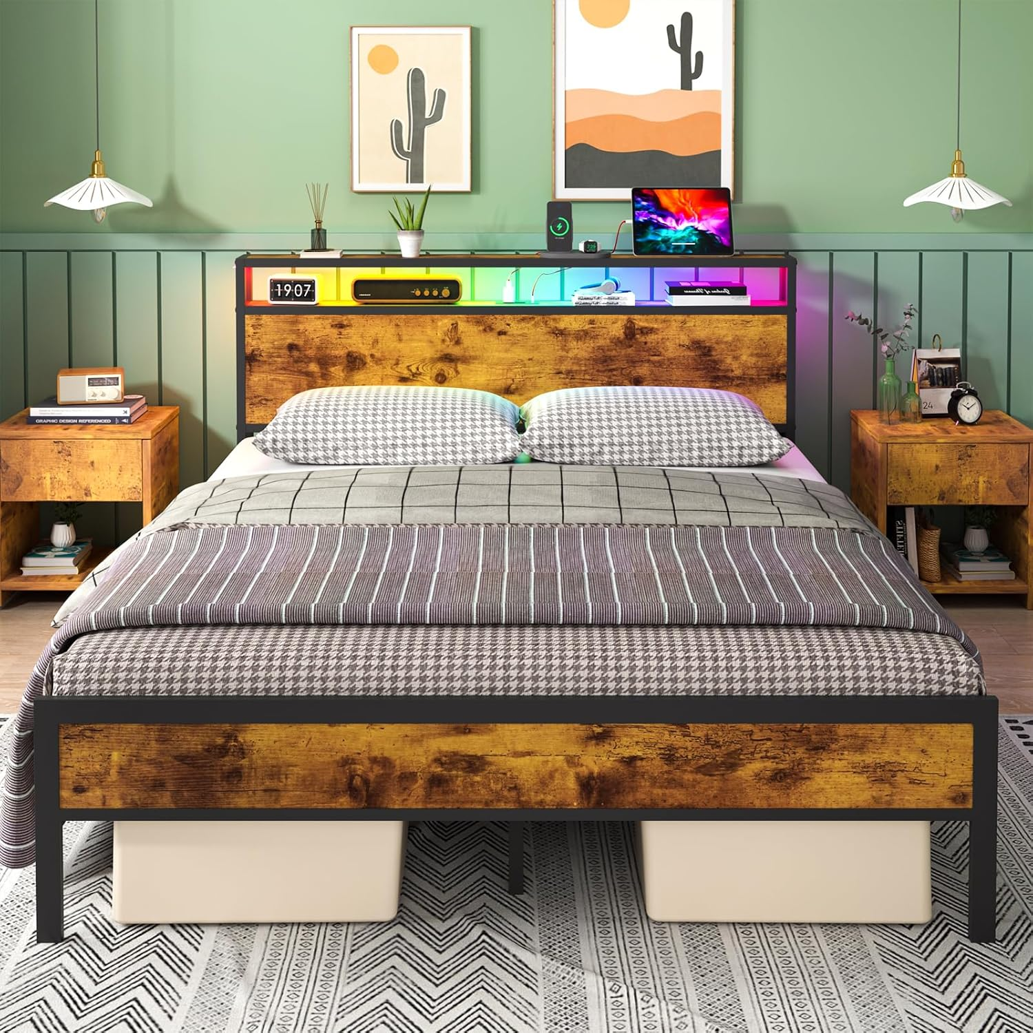 Ufurniture Bed Frame Queen Size Metal Frame Storage Headboard with Charging Station and USB Ports Retro (Queen)